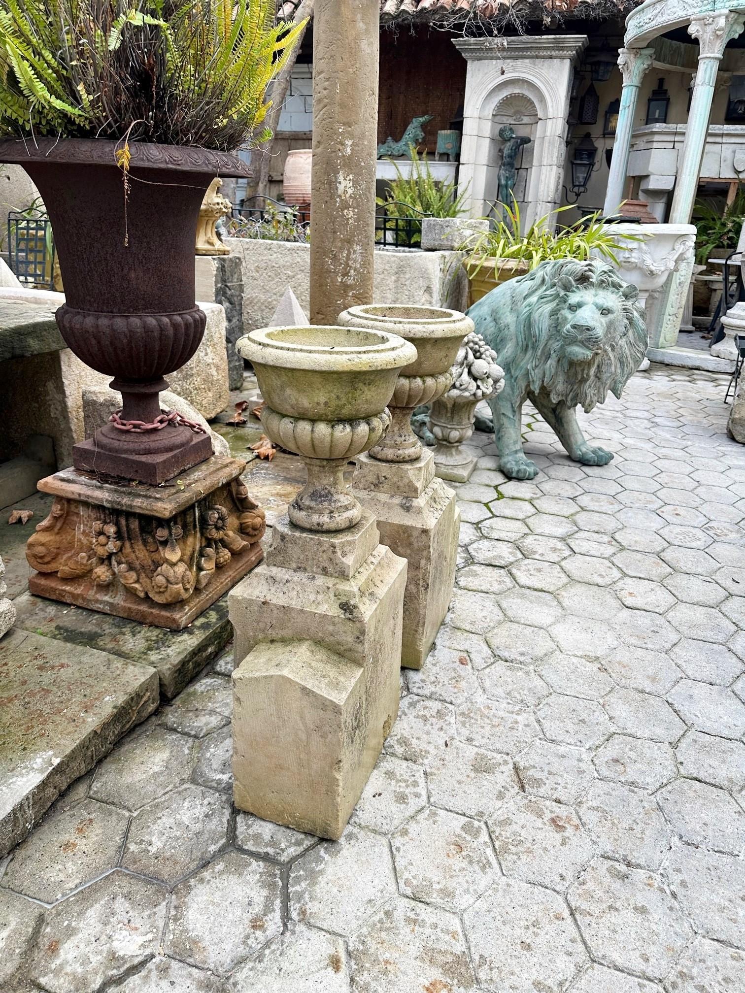Pair Hand Carved Stone Pillar Finials Decorative Urns Vase Rustic Jardinières Ca For Sale 2