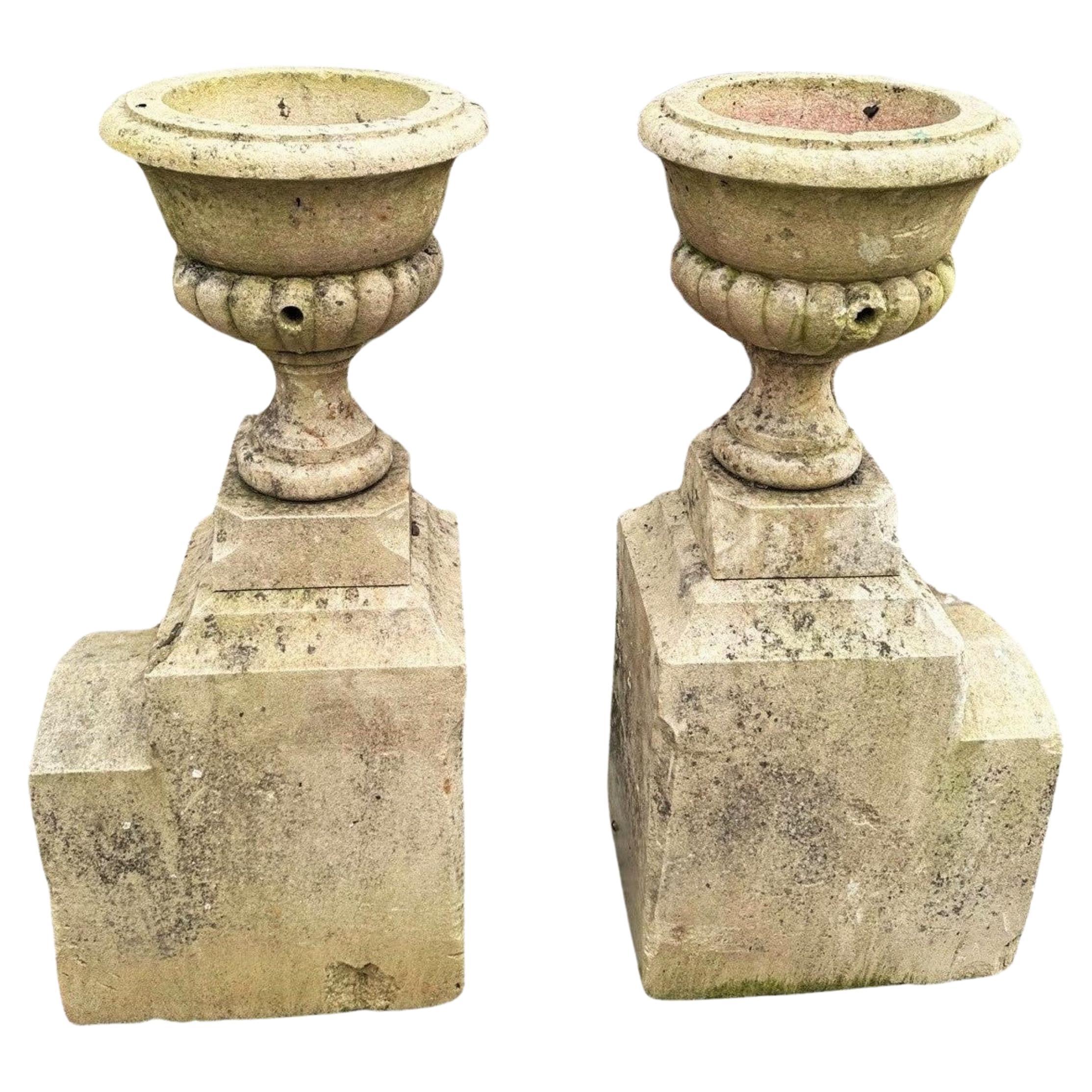 Paar Hand geschnitzt Stein Pillar Finials Dekorative Urnen Vase Rustikale jardinières CA