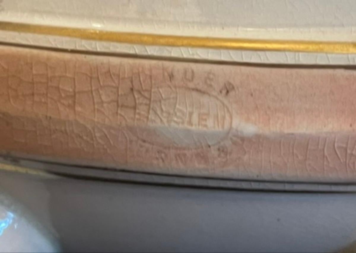 Pair Hand Painted English Moon Vases Circa 1870 Burslem Stamp – Crystal Palace In Good Condition For Sale In Dublin, Ireland