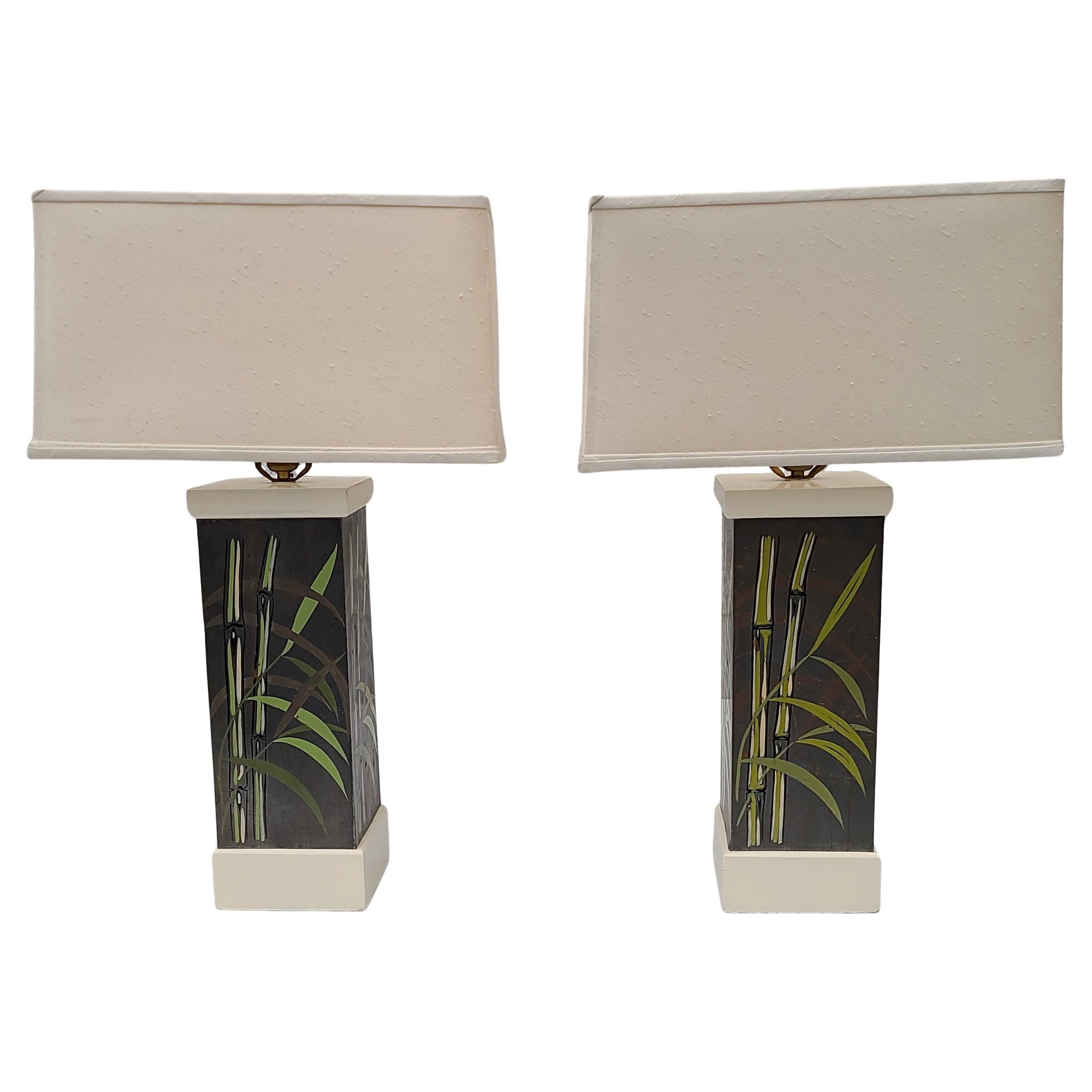 Paire de lampes de table peintes à la main dans le style de Paul Frankl en vente 3