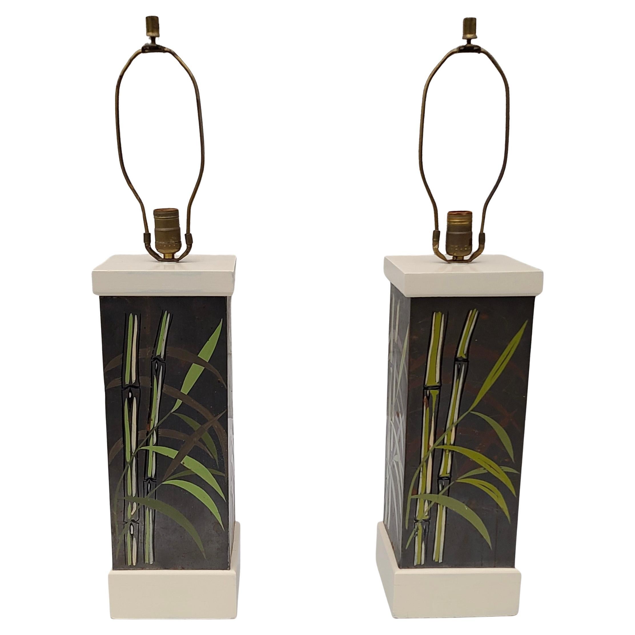 Paire de lampes de table peintes à la main dans le style de Paul Frankl Bon état - En vente à Fraser, MI