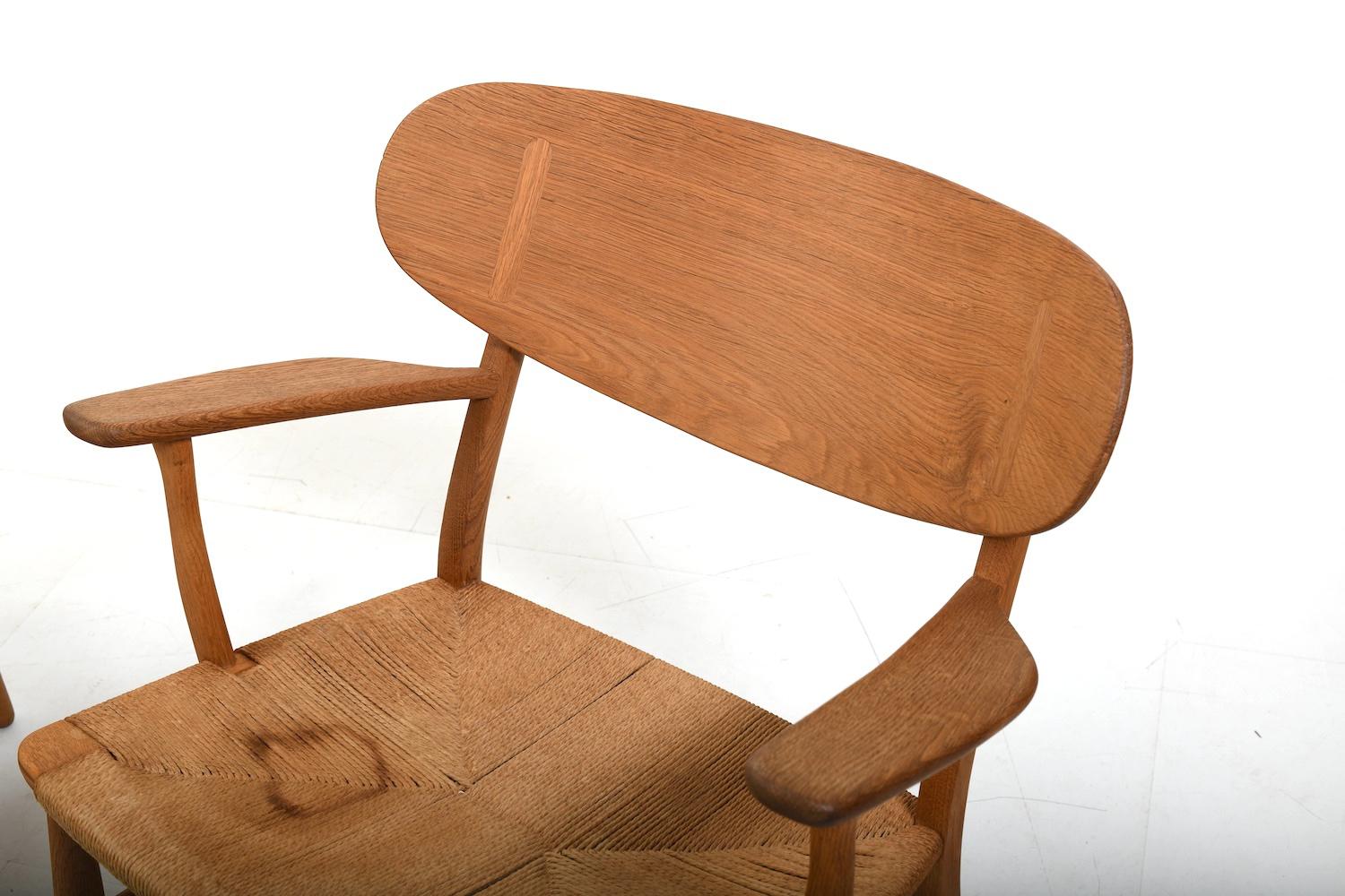 Paar Hans Wegner CH-22 für Carl Hansen & Søn Dänemark 1950er Jahre im Zustand „Gut“ im Angebot in Handewitt, DE