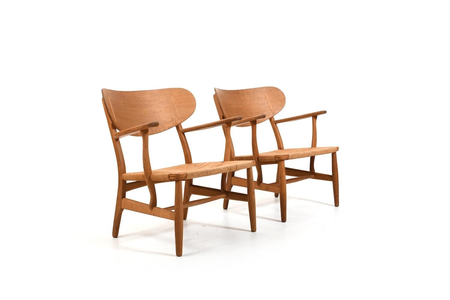 Paar Hans Wegner CH-22 für Carl Hansen & Søn Dänemark 1950er Jahre im Angebot 1