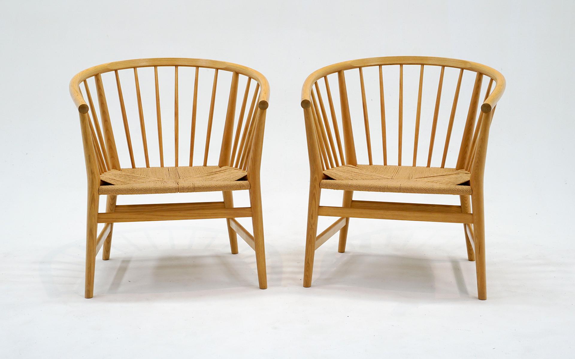 Two Hans Wegner Model pp 112 British Chairs for pp Mobler, Denmark, 1978..  This easy chair is light and elegant, a brilliant example of designer Hans Wegner's insistence on traditional simplicity in both construction and design.  Both are early,