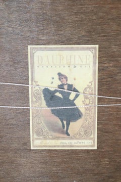 Paar Harrison & Gil „Dauphine“ vergoldete geschnitzte Holzspiegel mit Holzimitat und Trauben, vergoldet