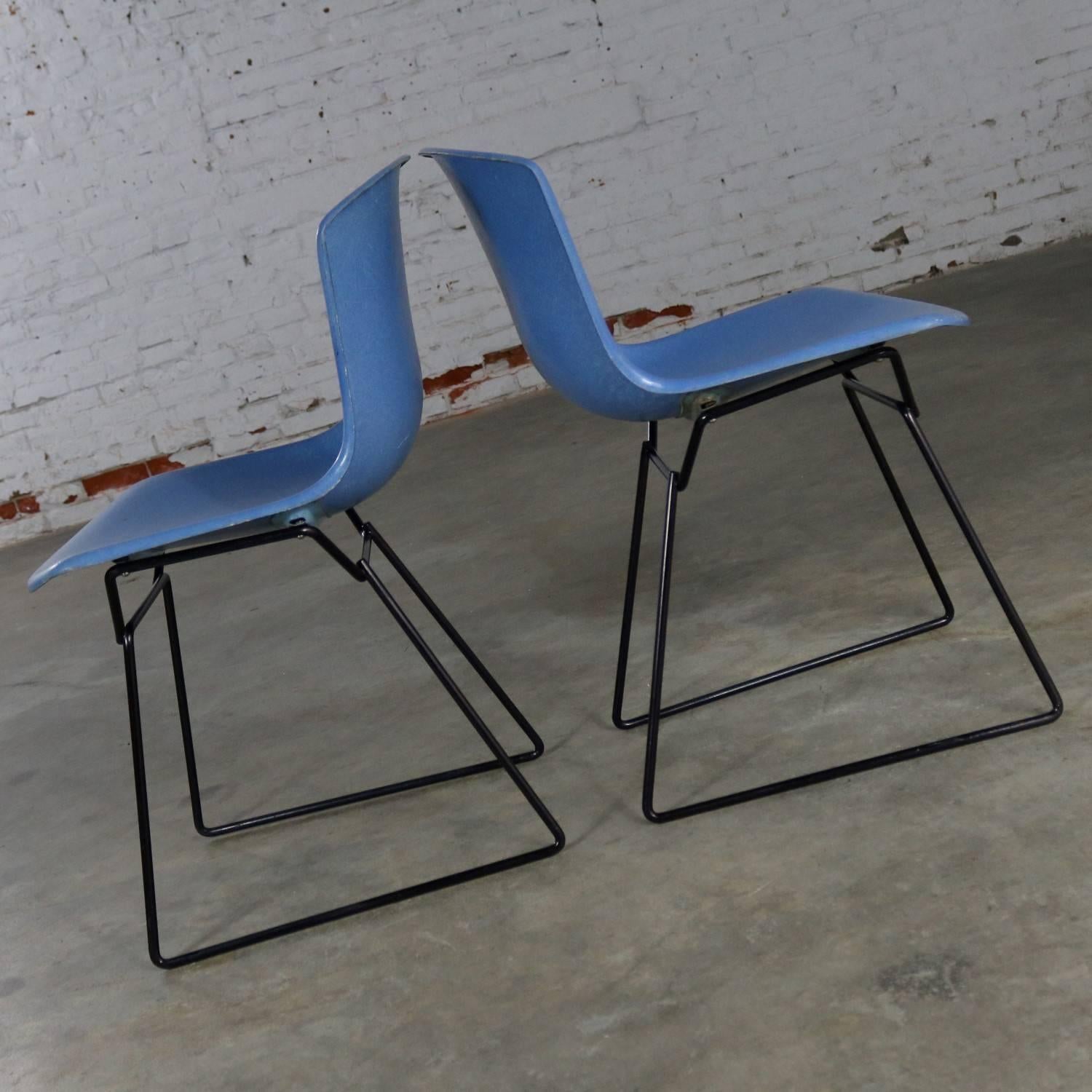 Molded Pair of Harry Bertoia for Knoll Blue Fiberglass Side Chairs Black Wire Base