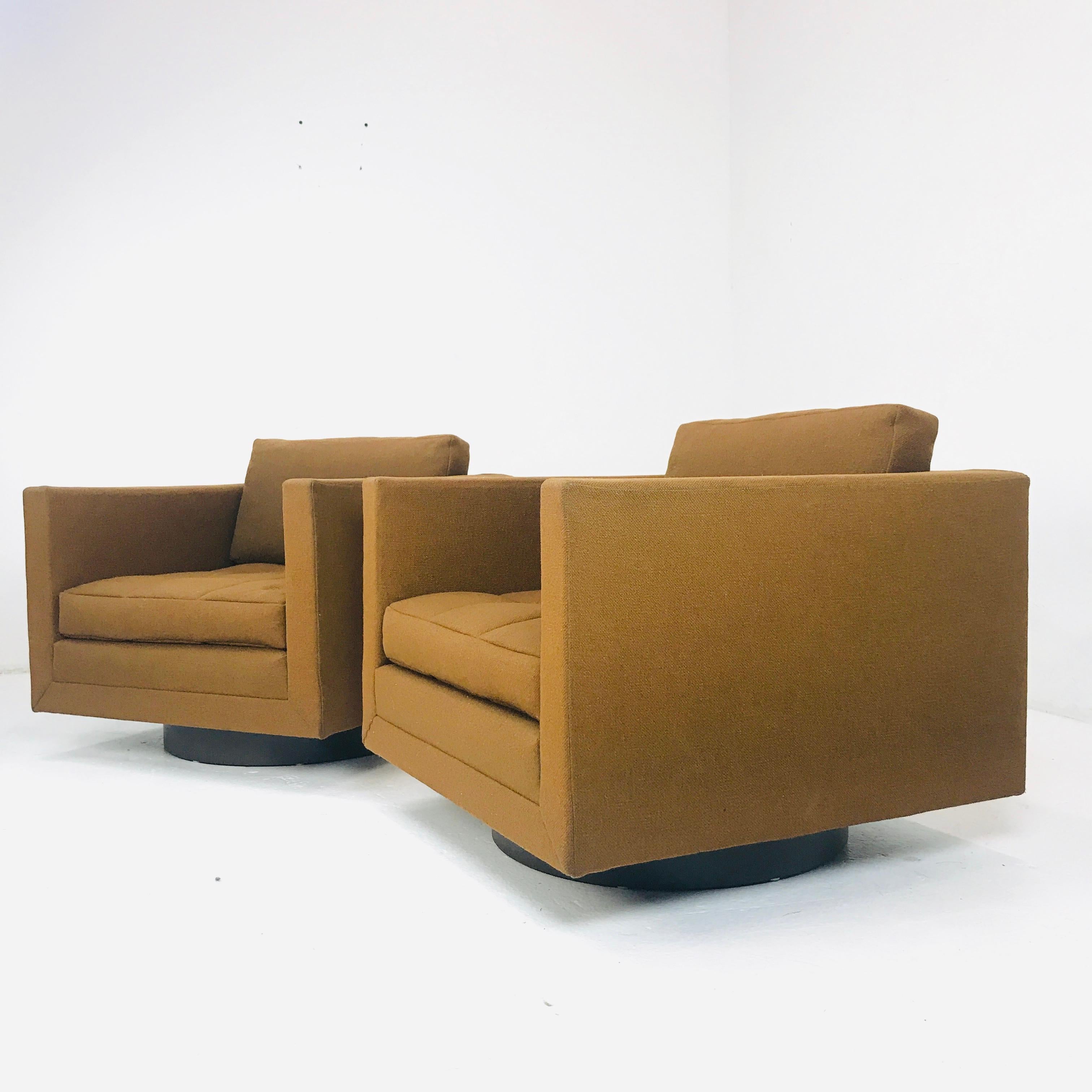 Pair of Harvey Probber Cube Swivel Chairs, Signed (amerikanisch)