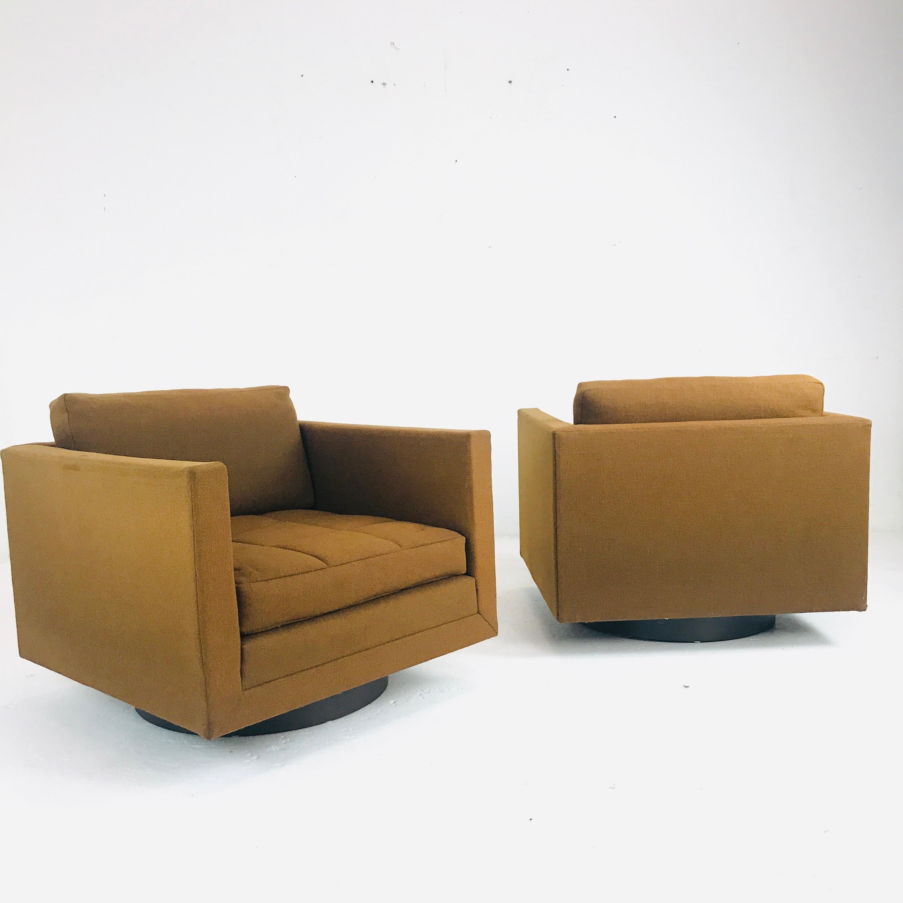 Pair of Harvey Probber Cube Swivel Chairs, Signed (20. Jahrhundert)