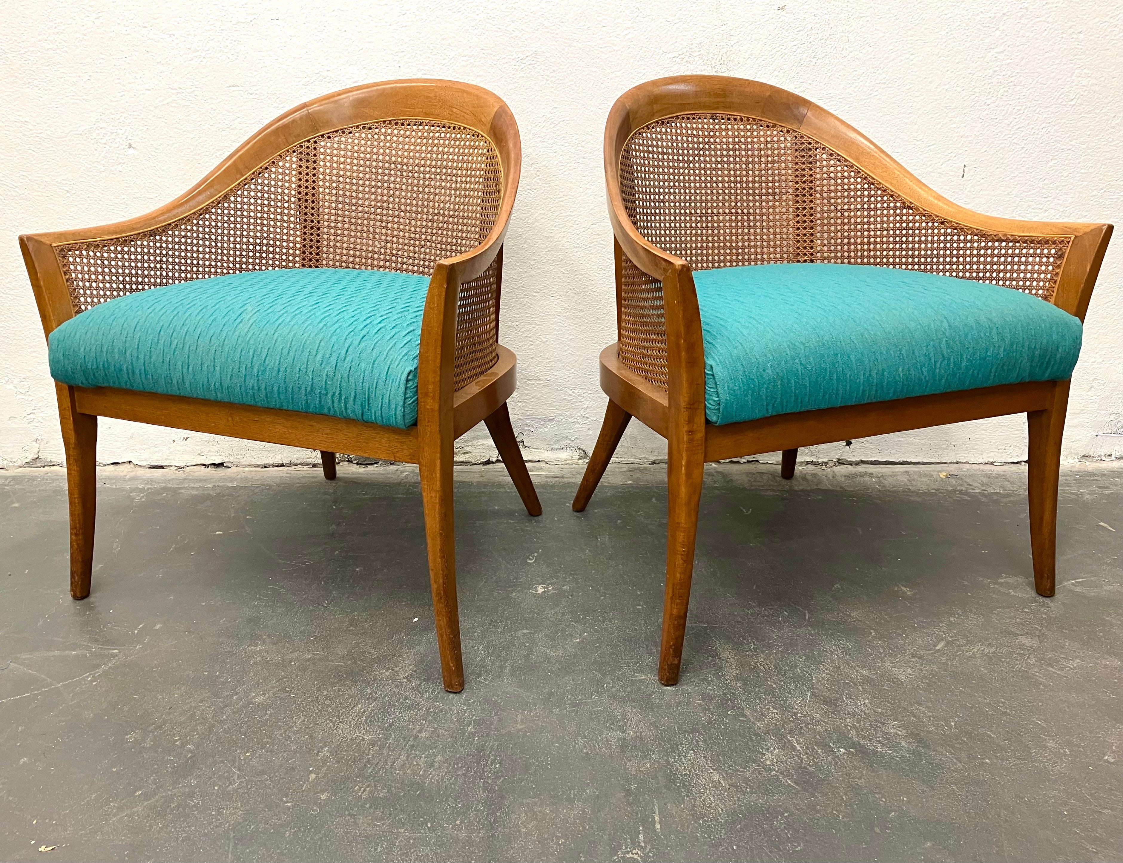 Mid-Century Modern Pair Harvey Probber Model 915 Chair For Sale