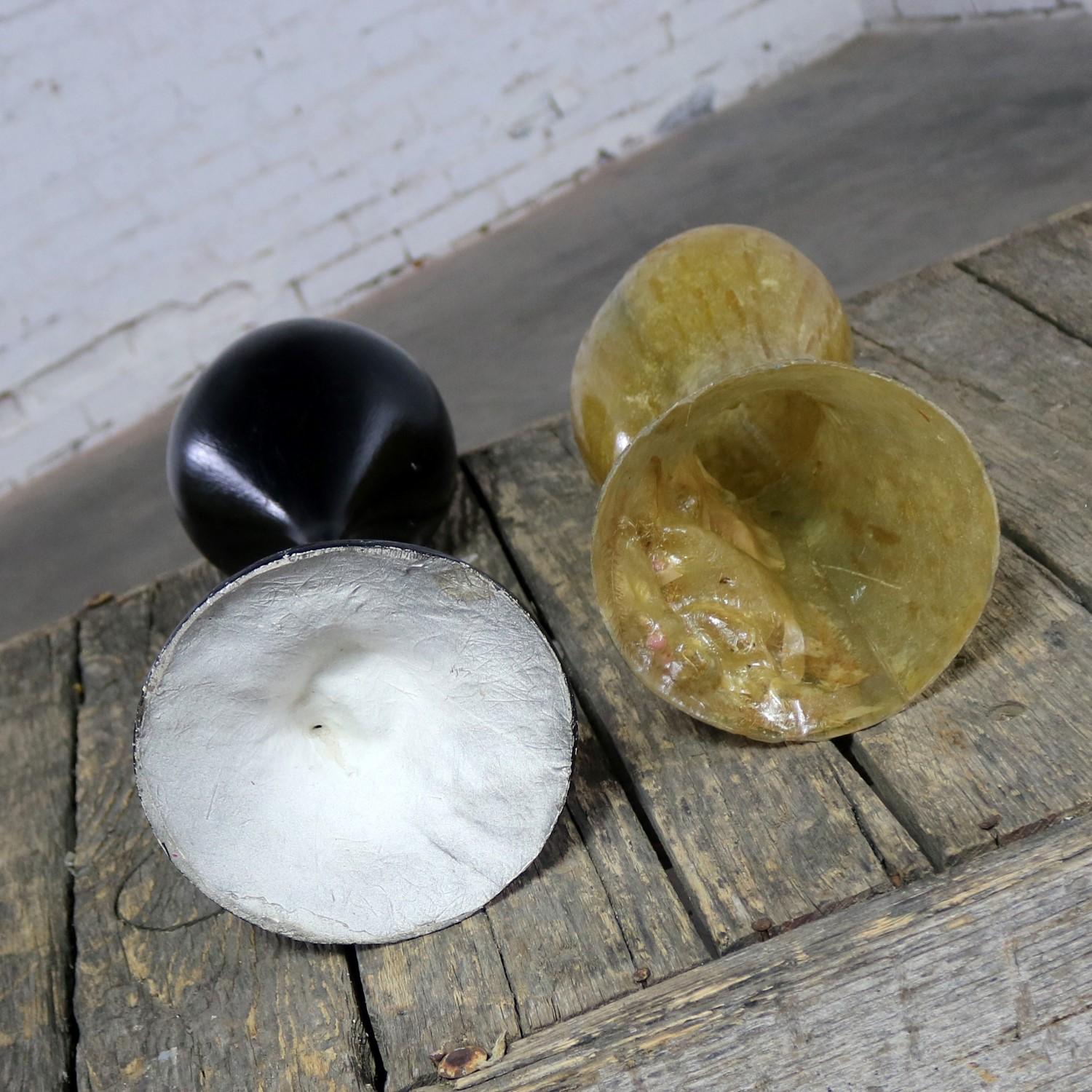 Pair Hat or Wig Display Head Stands Fiberglass Midcentury Modern Tulip Base In Good Condition In Topeka, KS