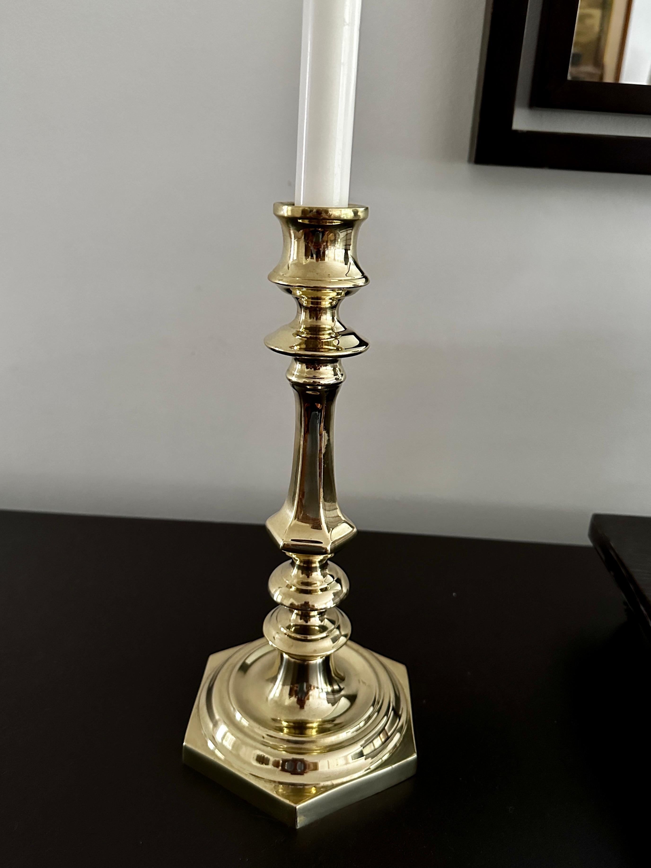 Hand-Crafted Pair Heavy Solid Brass Colonial Style Candlesticks From Virginia Metalcrafters For Sale