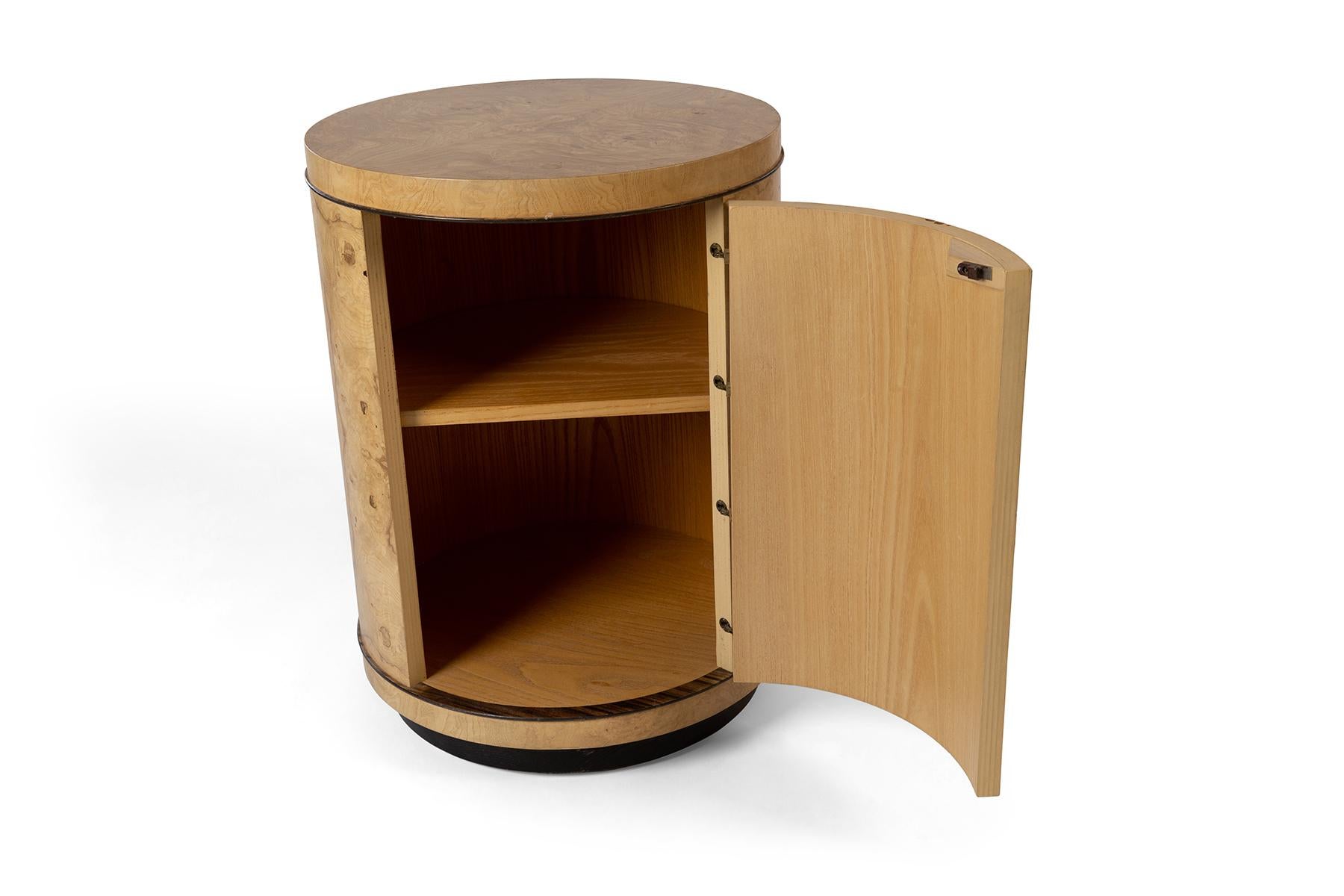 American Pair Henredon Burl Mid Century Night Stands
