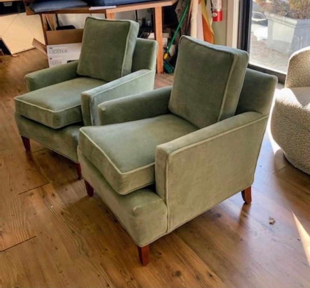 Mid-20th Century Henredon Tuxedo Club Chairs Newly Upholstered in Pale Green Mohair Fabric, Pair