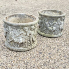 Henri Studio Concrete 15" Runder klassischer Cherub-Garten-Pflanzgefäß, Paar