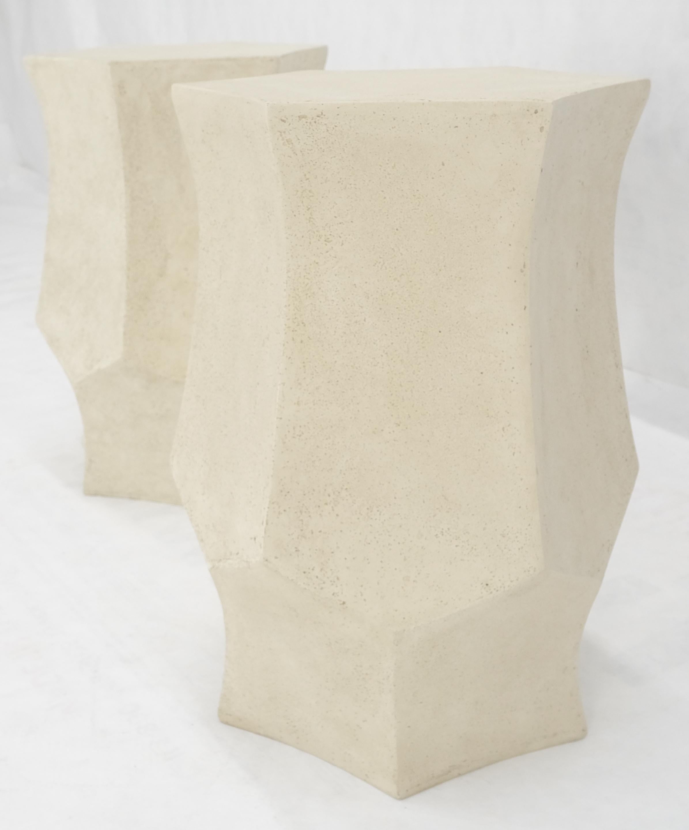 Pair Hexagon Stomp Shape Faux Travertine End Side Table Stands MINT! In Excellent Condition For Sale In Rockaway, NJ