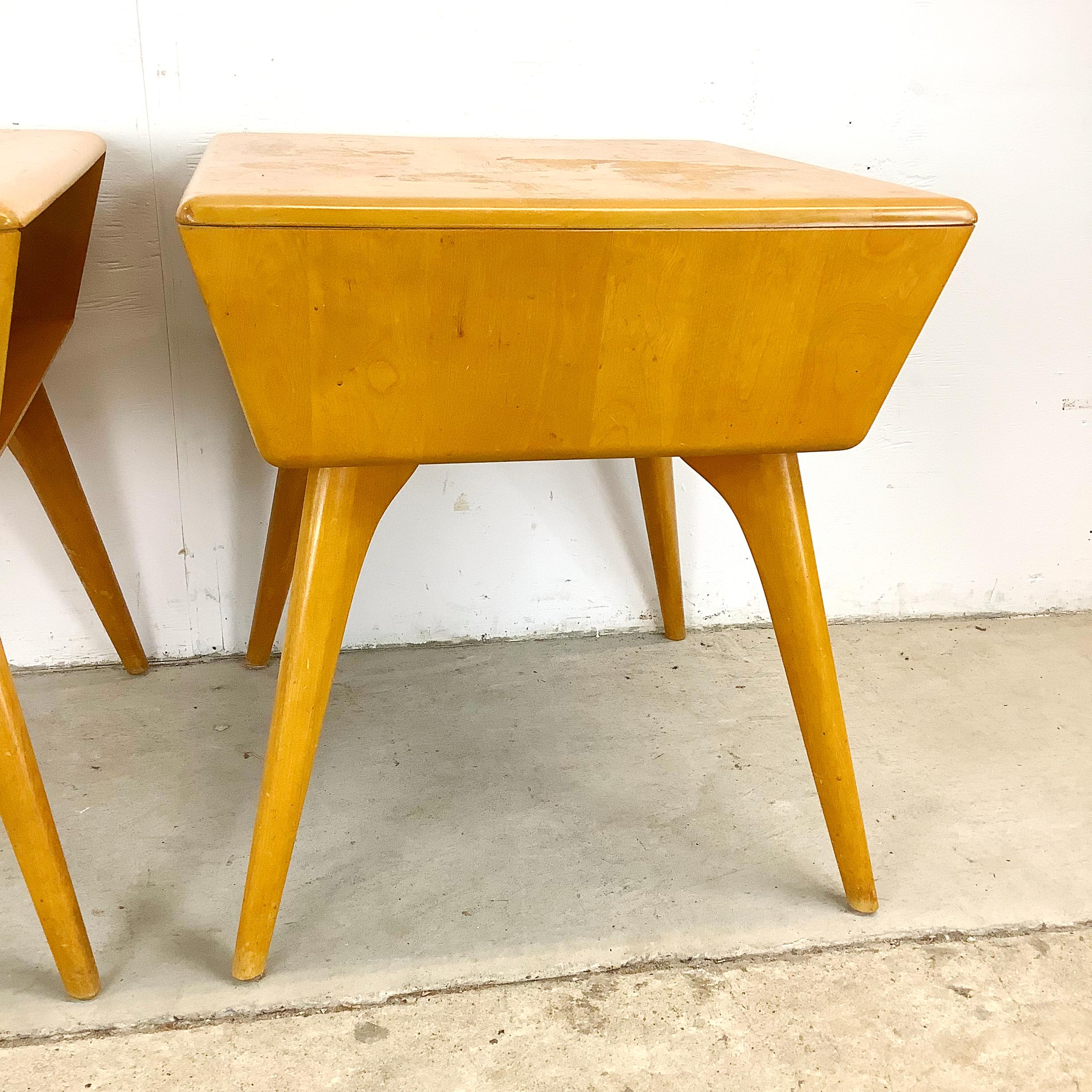 Wood Pair Heywood-Wakefield End Tables