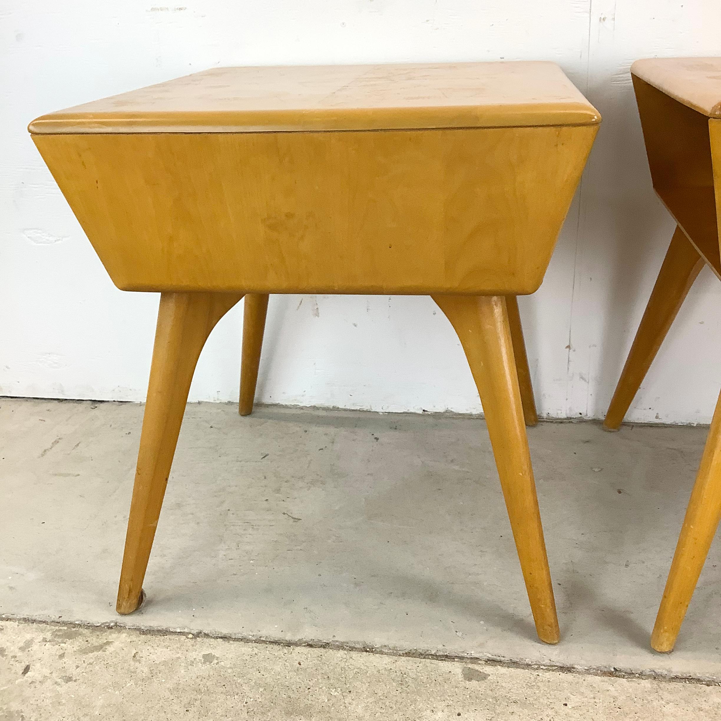 Pair Heywood-Wakefield End Tables 1