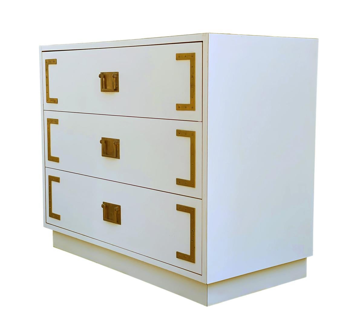 Pair Hollywood Regency Campaign Chests, Nightstands or Commodes in White & Brass For Sale 3