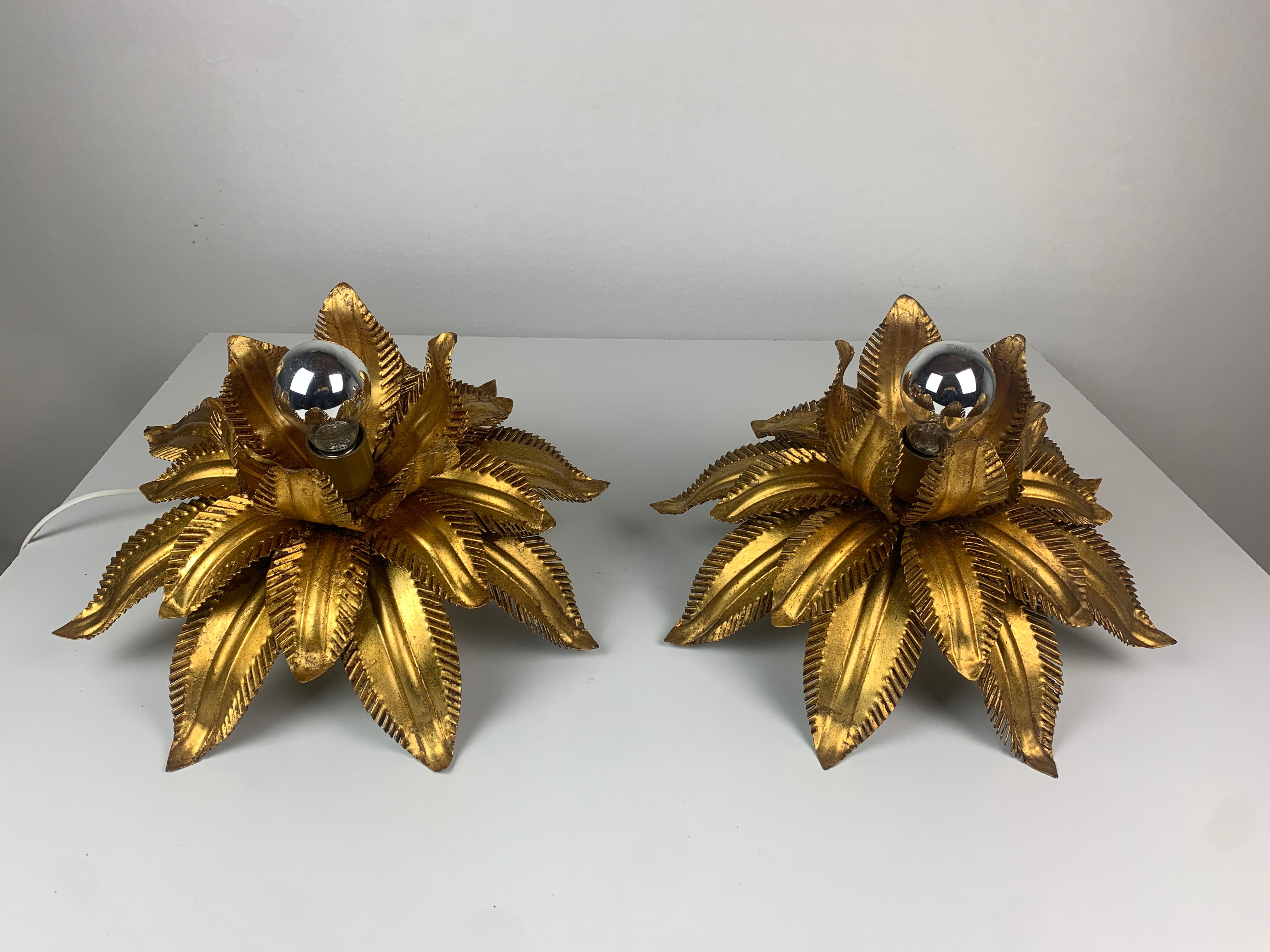Paire de supports de plafond en laiton Florentine Hollywood Regency par Hans Kögl, années 1960 Bon état - En vente à Zaandam, NL