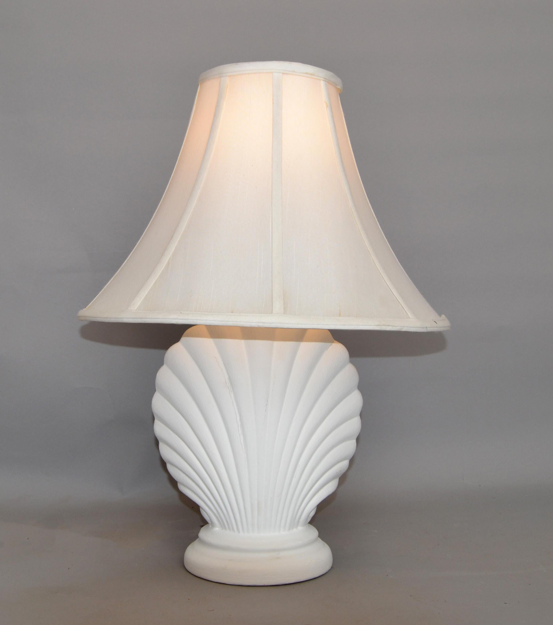 Pair Hollywood Regency Gesso Finish Nautical Seashell Shape Plaster Table Lamps In Good Condition In Miami, FL