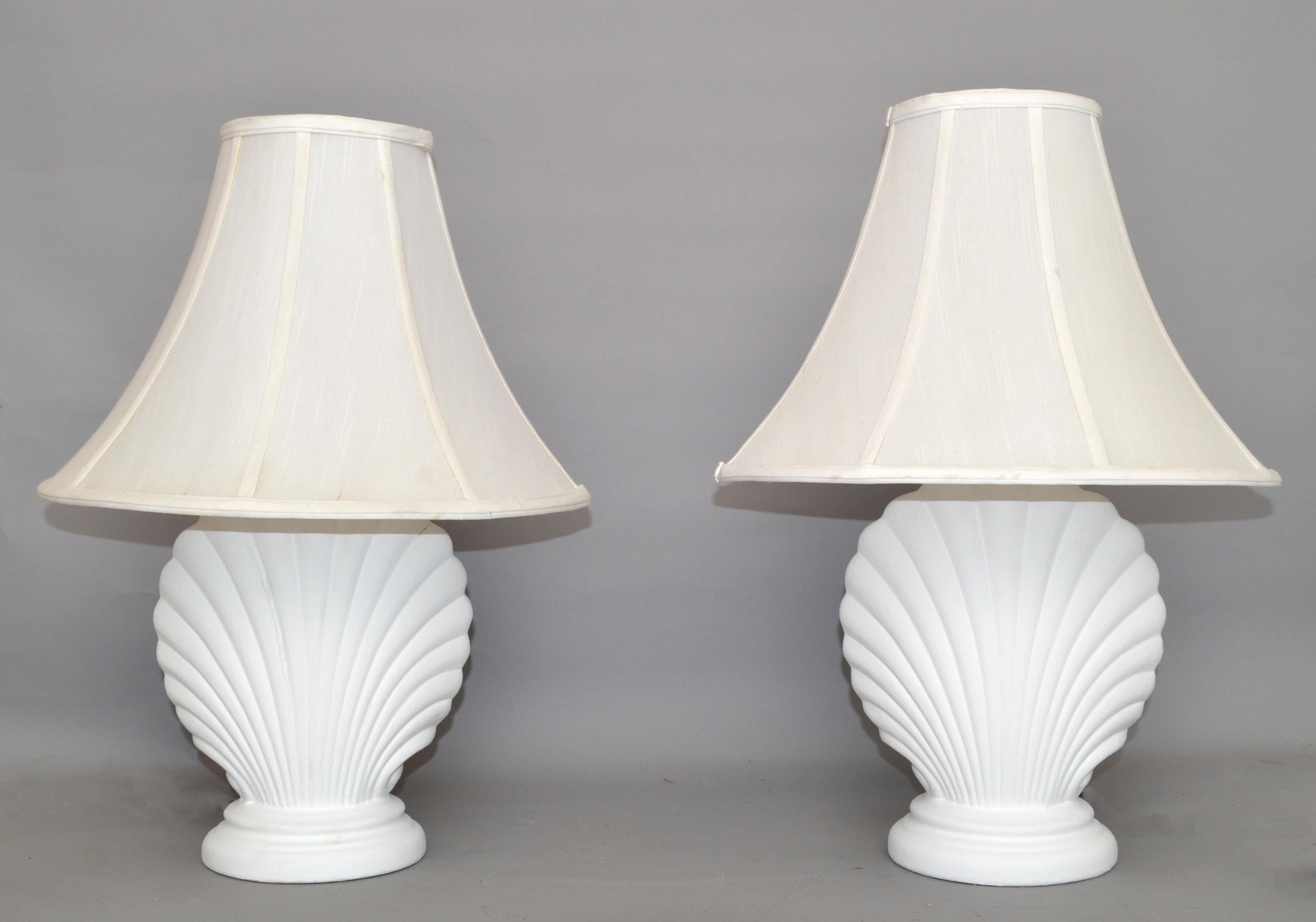 Pair Hollywood Regency Gesso Finish Nautical Seashell Shape Plaster Table Lamps For Sale 2