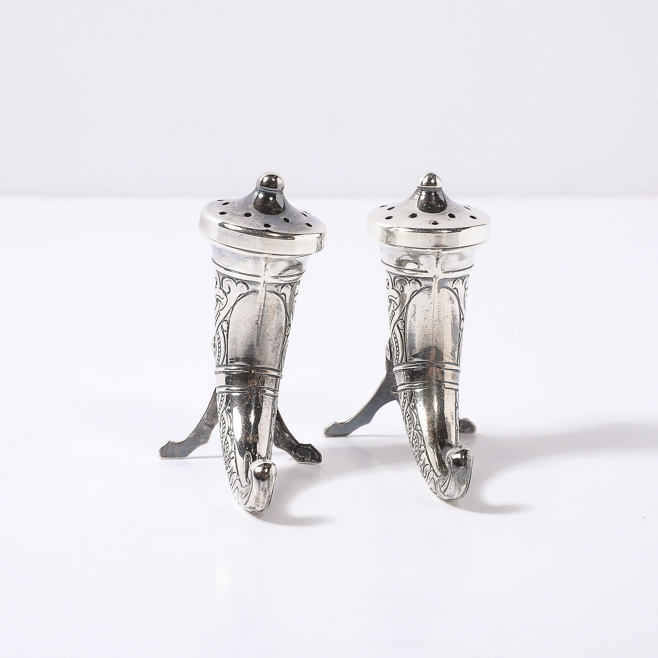 Paire de salières et de poivrières en argent sterling de forme Horn par Theodor Olsens en vente 1