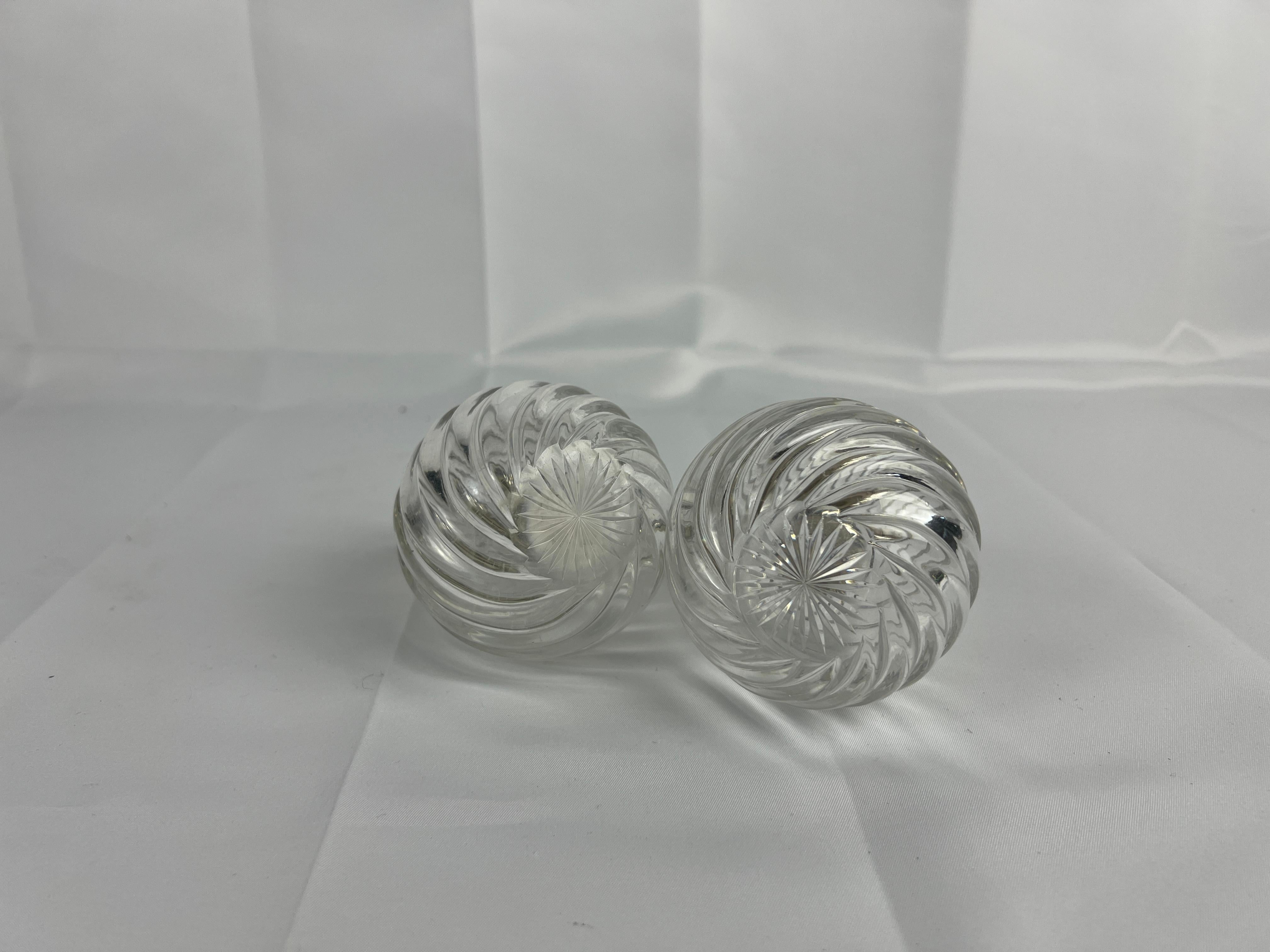 Pareja, Horton & Allday Frascos de perfume de plata de ley y vidrio arremolinado C. 1893 Británico en venta