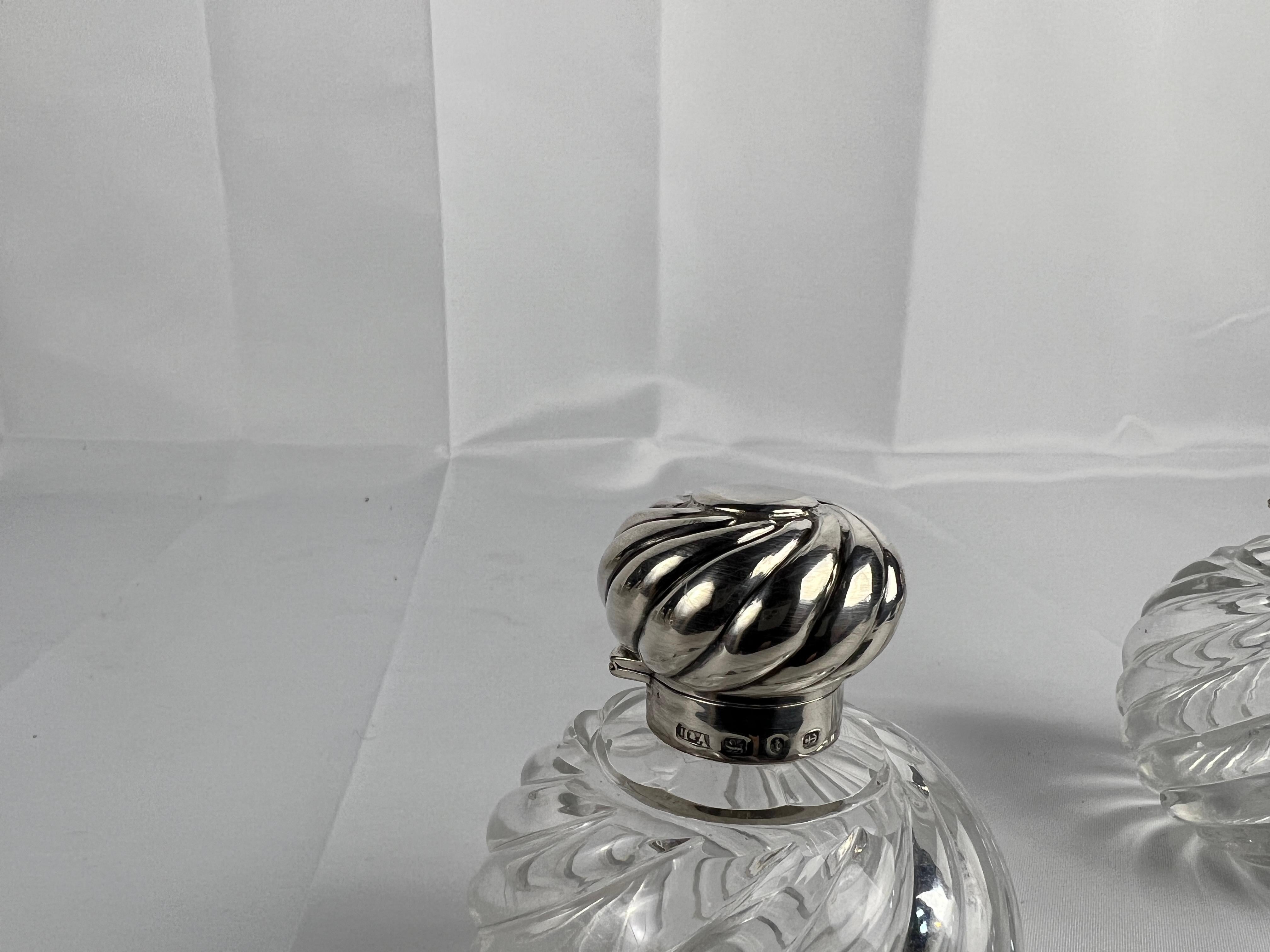 Pareja, Horton & Allday Frascos de perfume de plata de ley y vidrio arremolinado C. 1893 en Bueno estado para la venta en Atlanta, GA