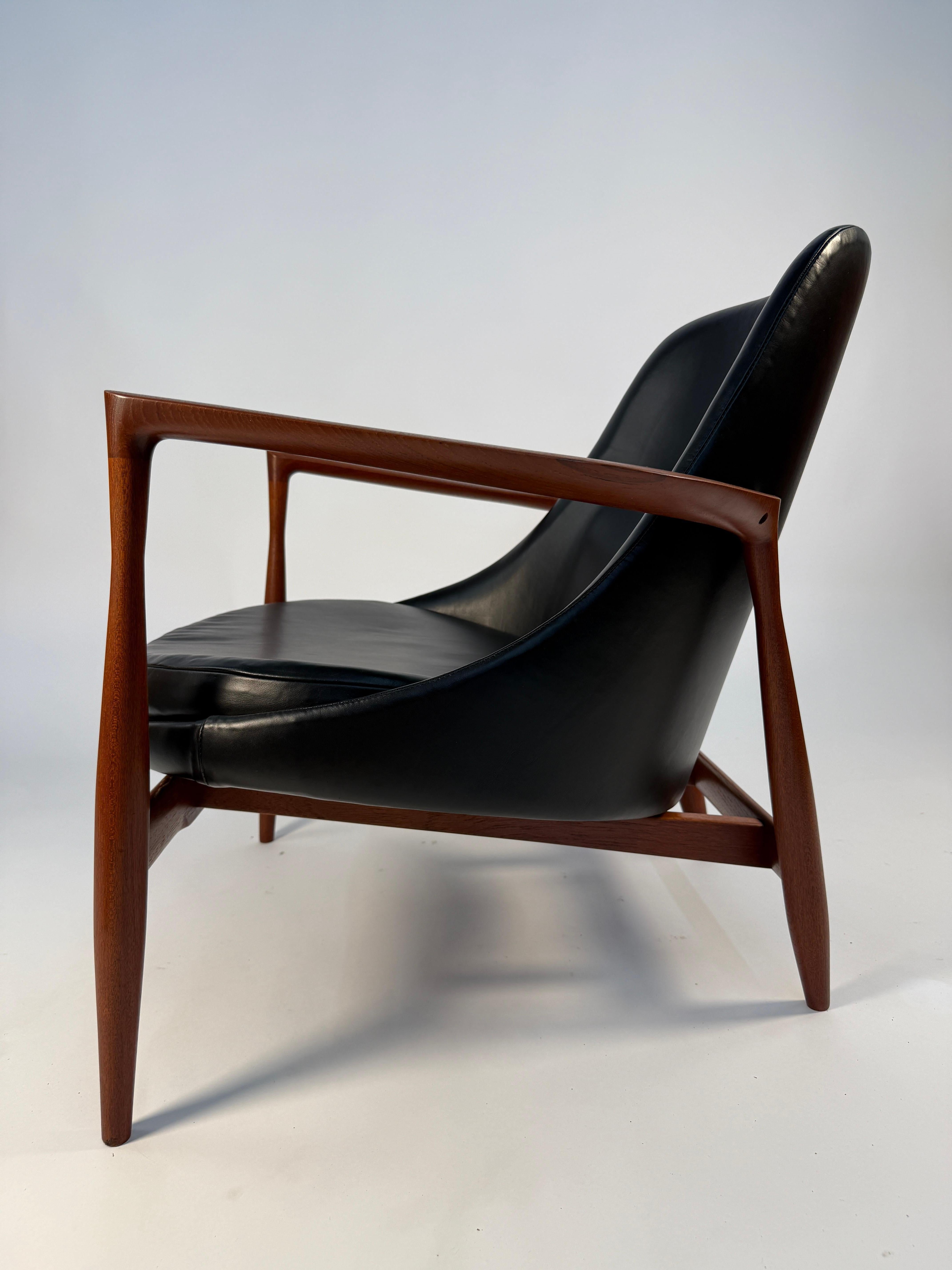 Pair Ib Kofod-Larsen Elizabeth Lounge Chairs im Angebot 1