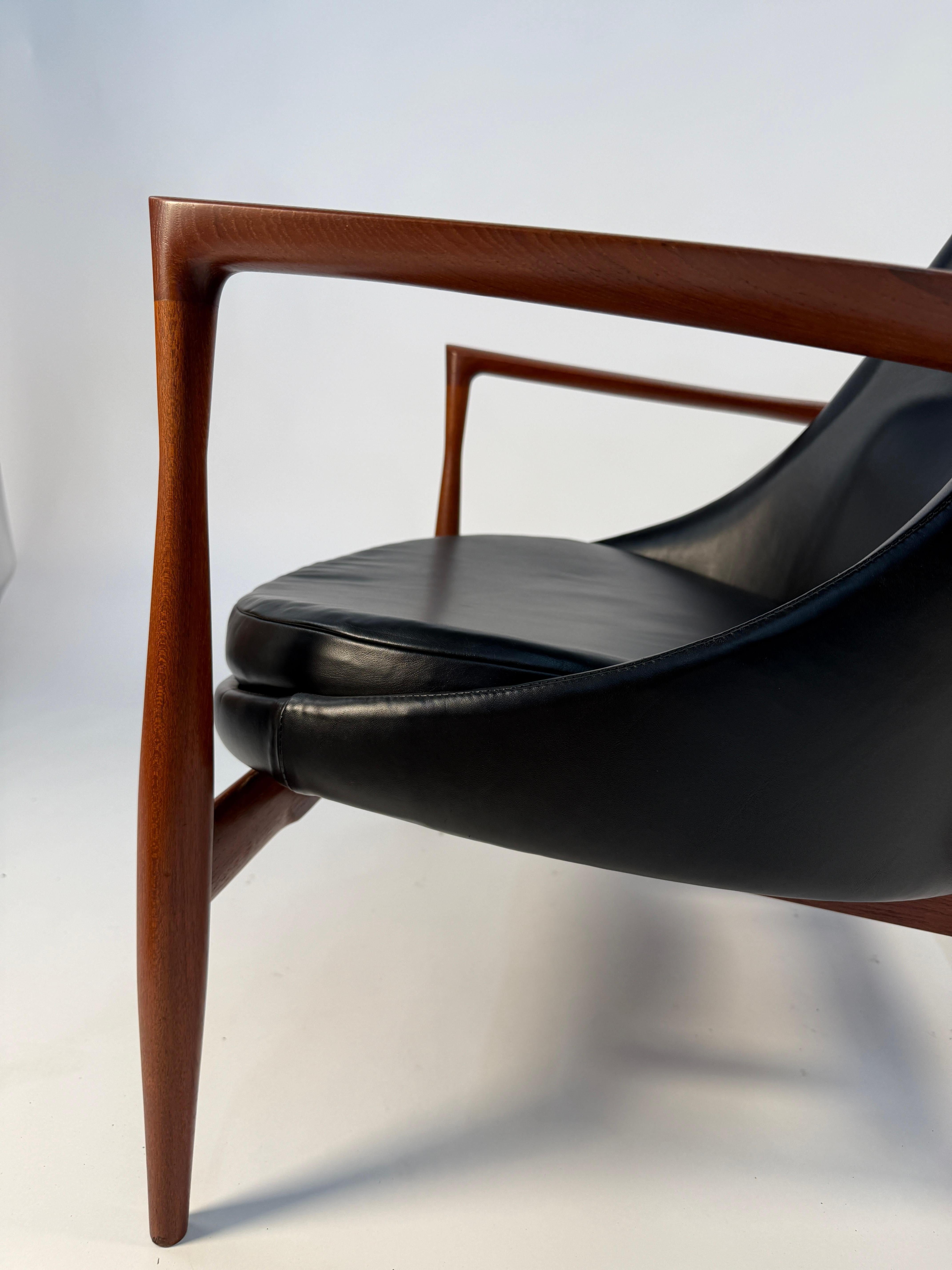 Pair Ib Kofod-Larsen Elizabeth Lounge Chairs im Angebot 2