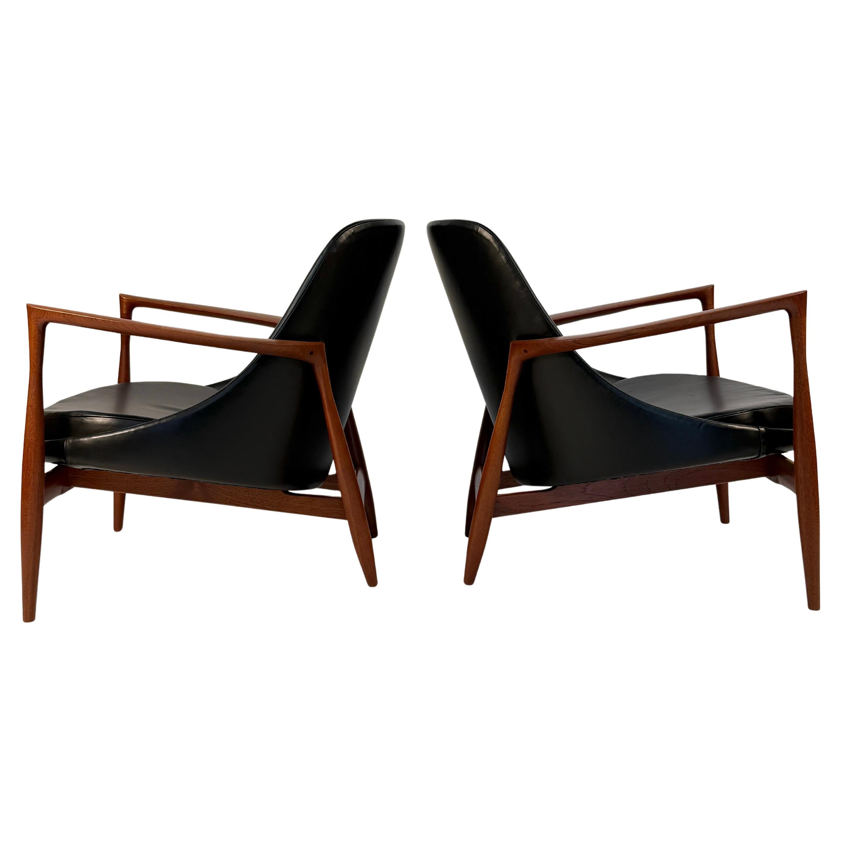 Pair Ib Kofod-Larsen Elizabeth Lounge Chairs im Angebot