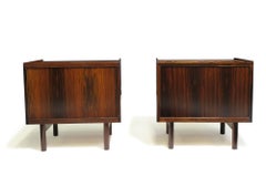 Coppia di comodini in palissandro brasiliano Ib Kofod-Larsen per Brandi Moblefabrik