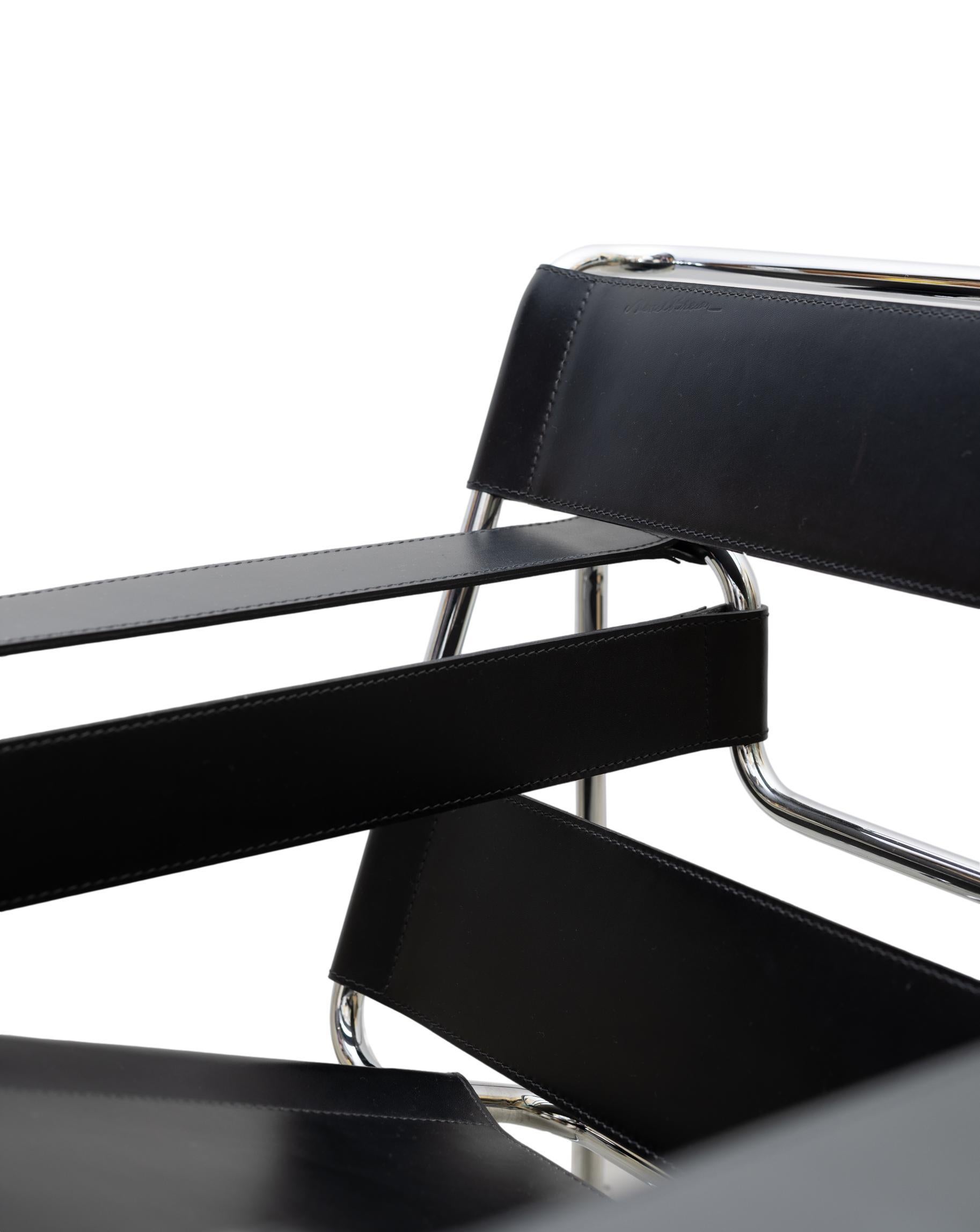 20th Century Pair Iconic Wassily Chairs B3, Marcel Breuer for Knoll, Black Leather, Signed