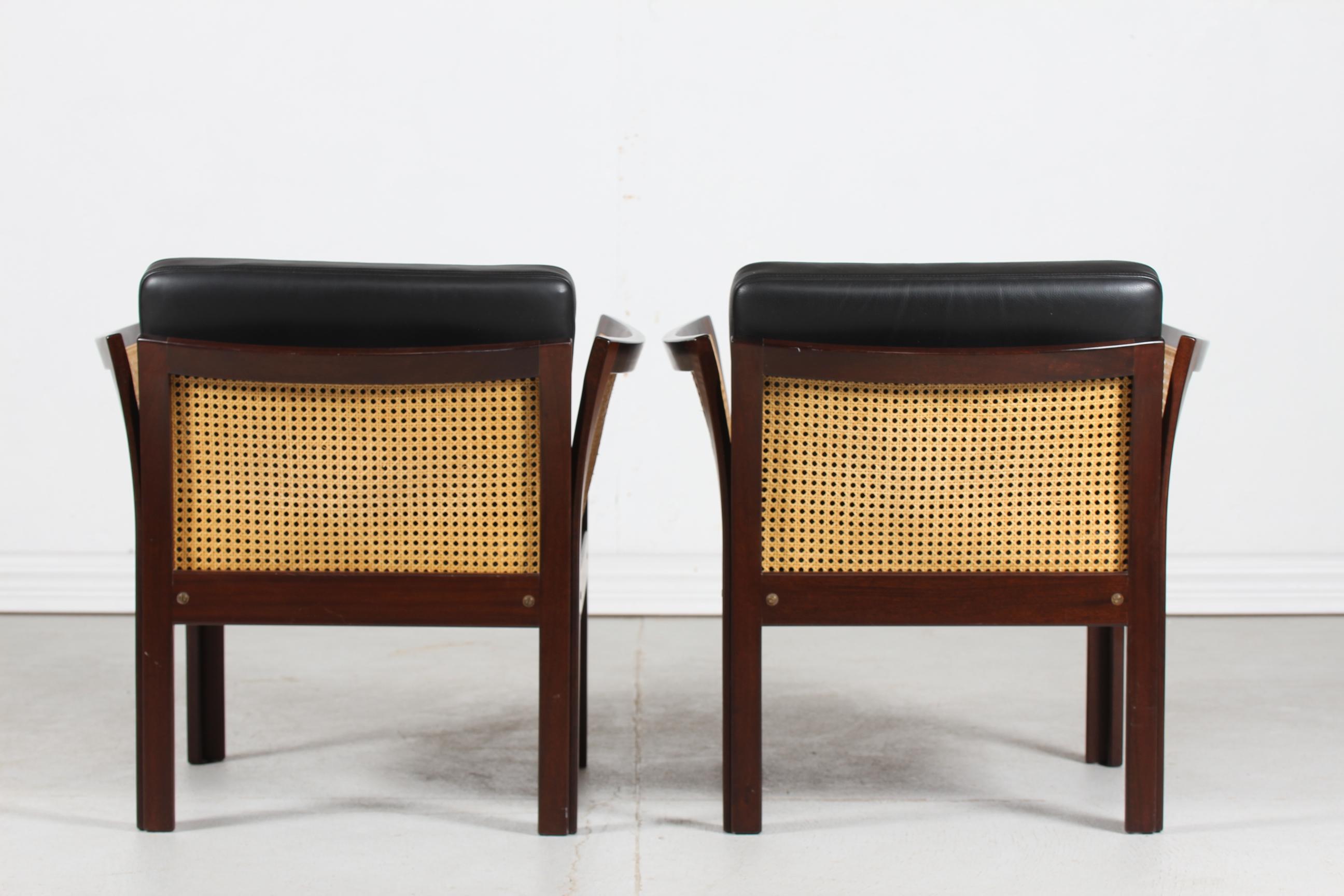 Mid-Century Modern Pair Illum Wikkelsø Plexus Chair of Mahogany Black Leather Upholstery, Denmark