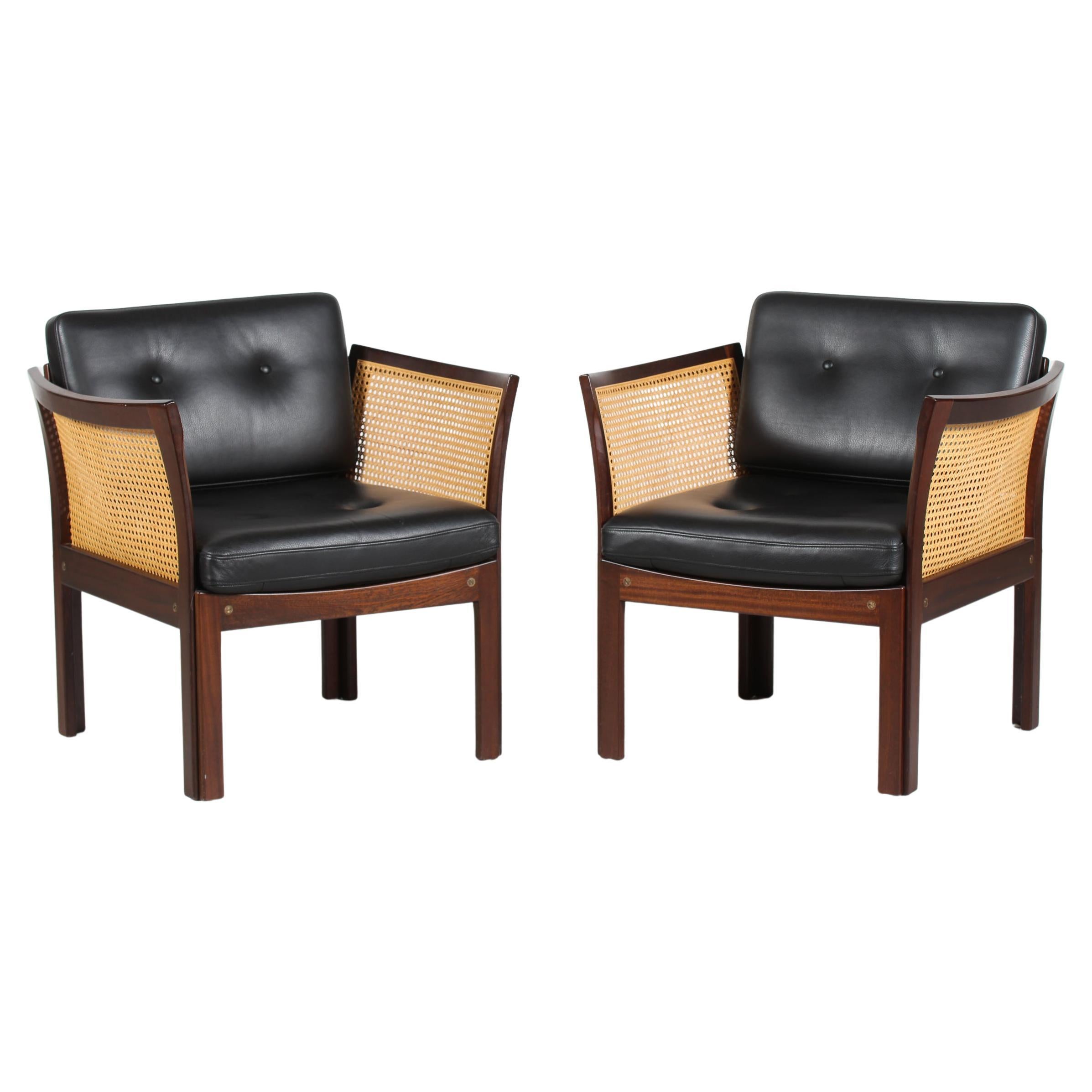 Pair Illum Wikkelsø Plexus Chair of Mahogany Black Leather Upholstery, Denmark