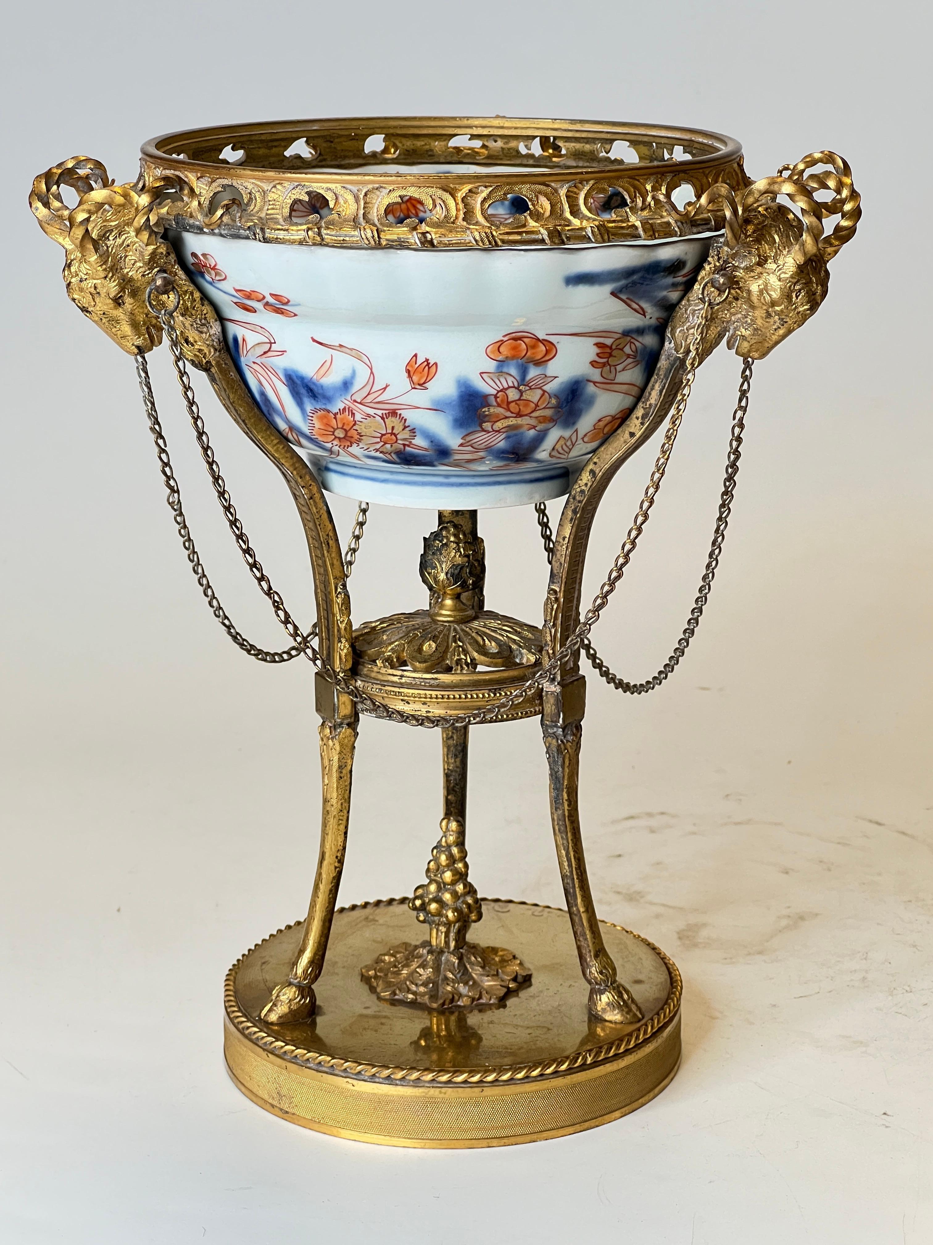 Pair Imari Porcelain Potpourri Bowls with Gilt Bronze Louis XVI Style Stands In Good Condition For Sale In New York, NY