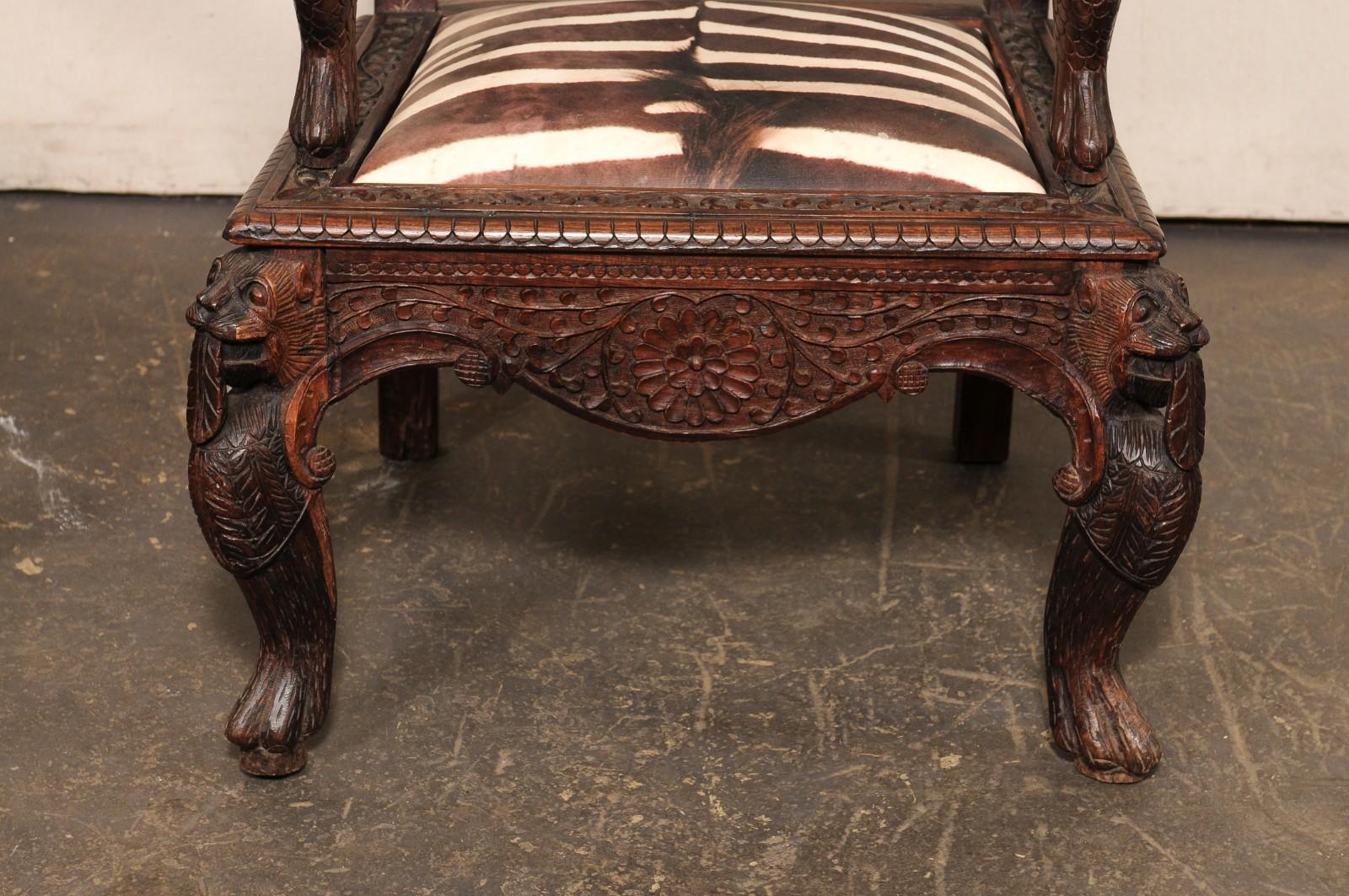 Paire de fauteuils indiens du milieu du siècle en Wood Wood sculpté avec sièges tapissés en vente 2