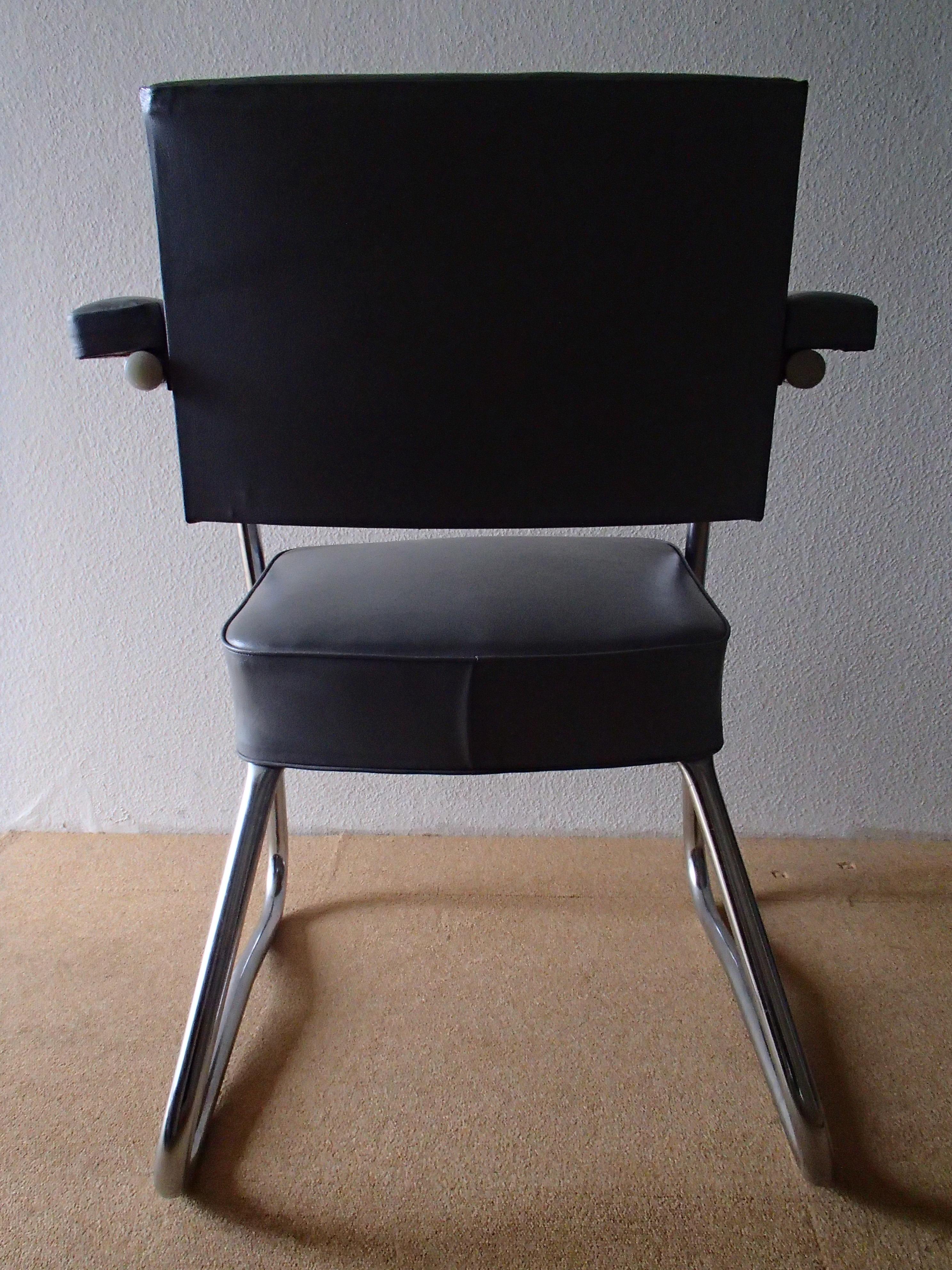 Pair of Industrial Bauhaus Armchairs Chrome and Grey Leatherette 5