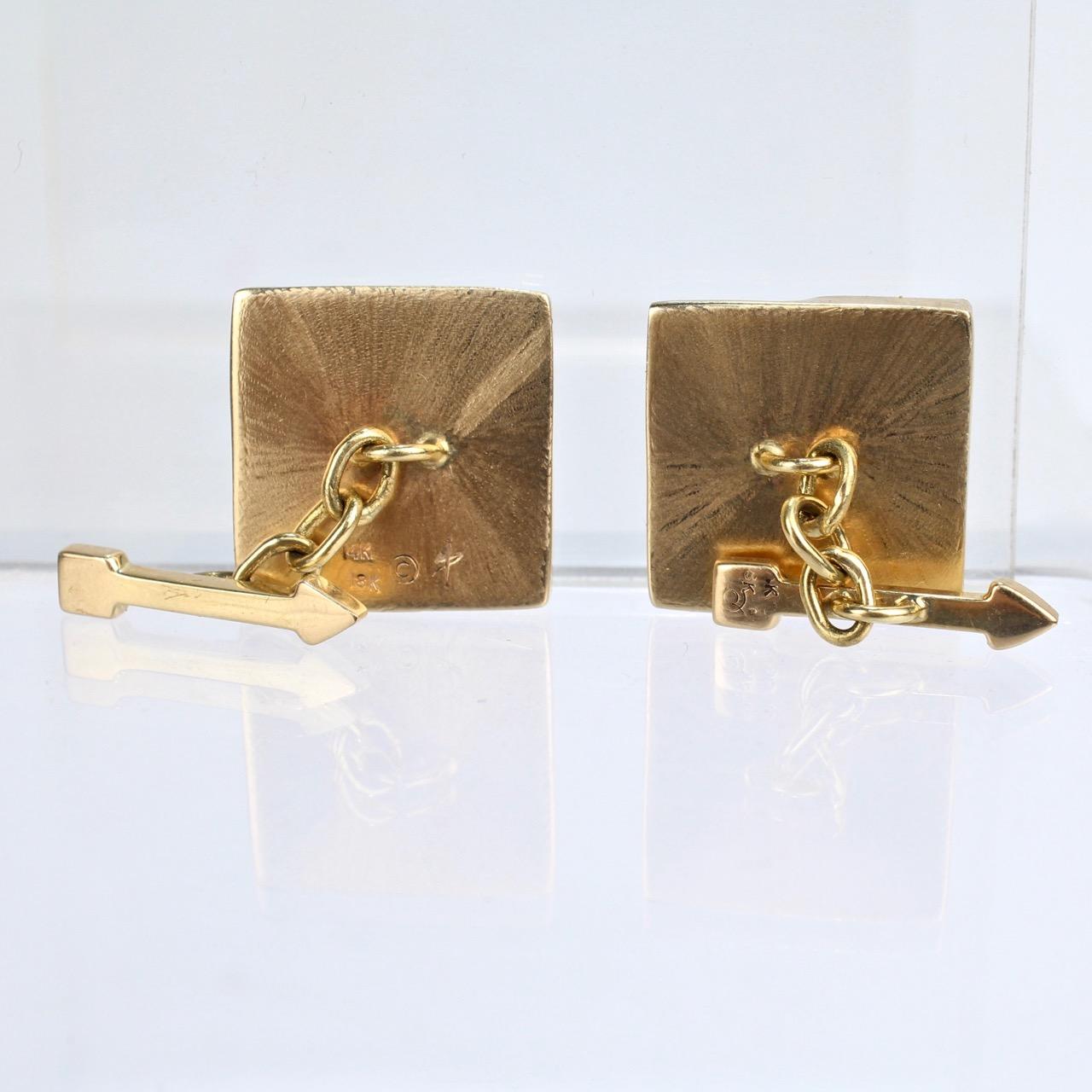Pair of Isabelle Posillico Geometric Onyx and Gold 1980s Memphis Style Cufflinks 6