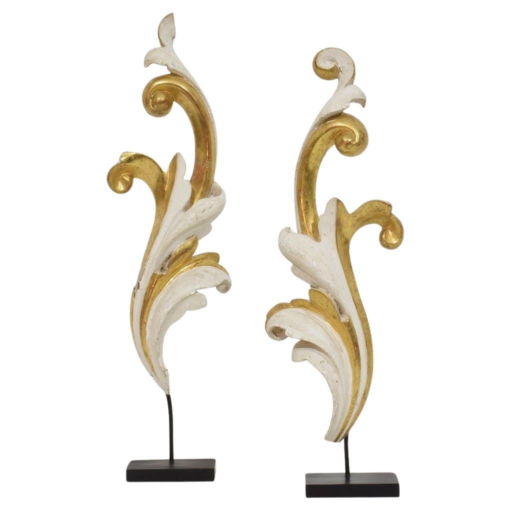 Pair Italian 18/19th Century Hand Carved Giltwood Curl Ornaments For Sale