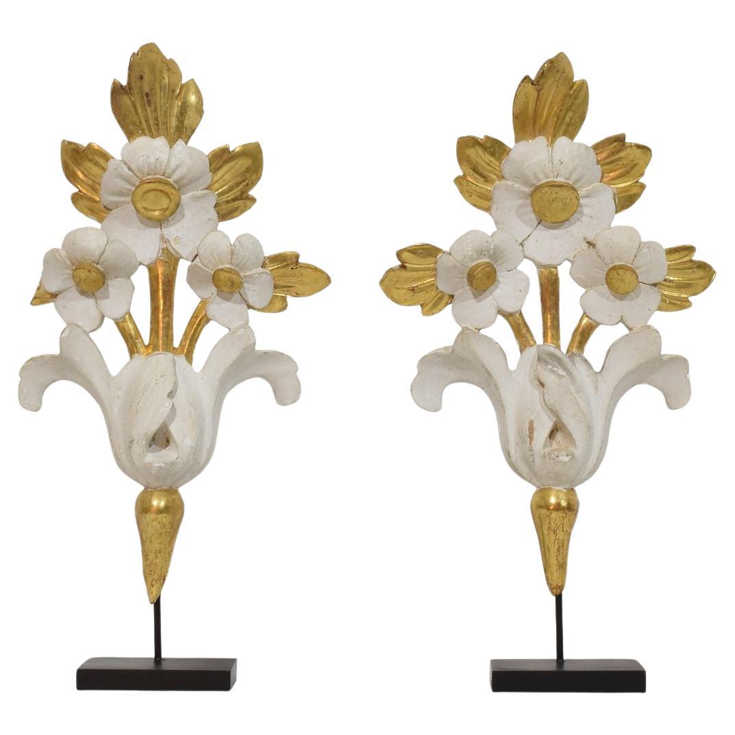 Pair Italian 18/19th Century Hand Carved Giltwood Floral Ornaments For Sale