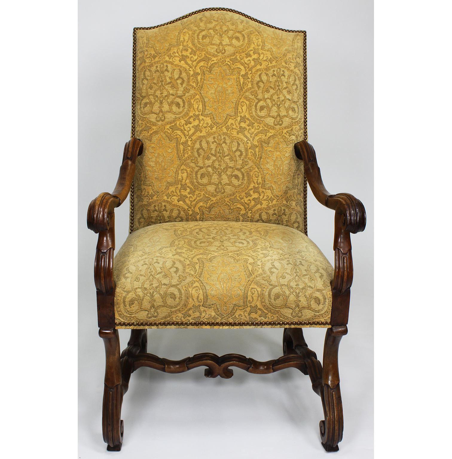 Italian Pair of 19th Century Baroque Revival Style Carved Walnut Throne Armchairs For Sale
