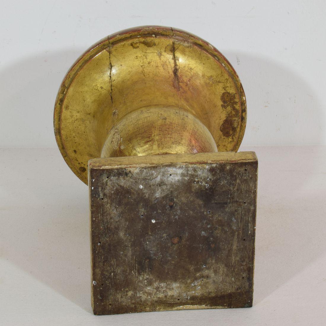 Paire de chandeliers Médicis en bois doré sculpté du XIXe siècle en vente 6