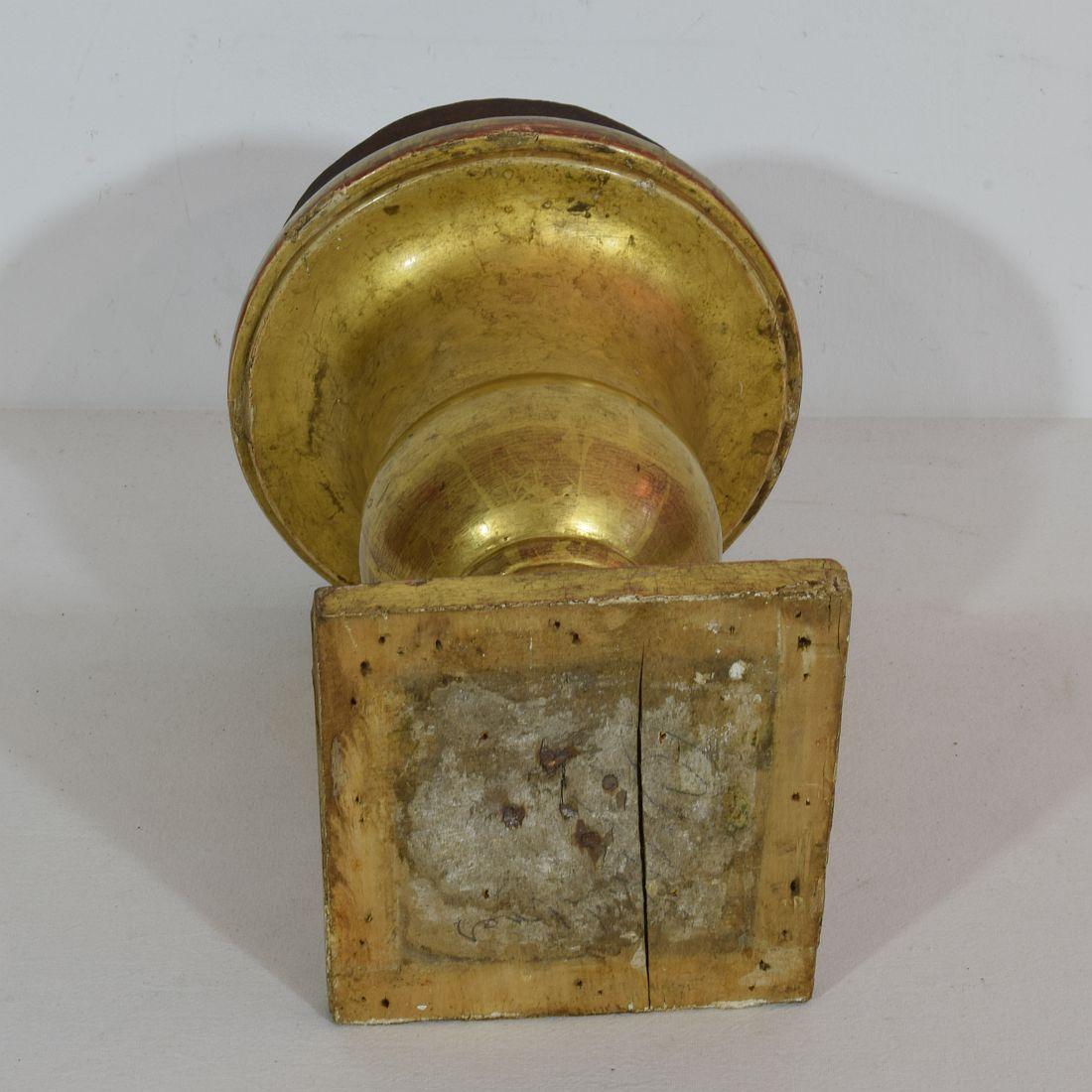 Paire de chandeliers Médicis en bois doré sculpté du XIXe siècle en vente 13