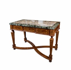 Paire de consoles italiennes du 19e siècle avec dessus en marbre et marqueterie