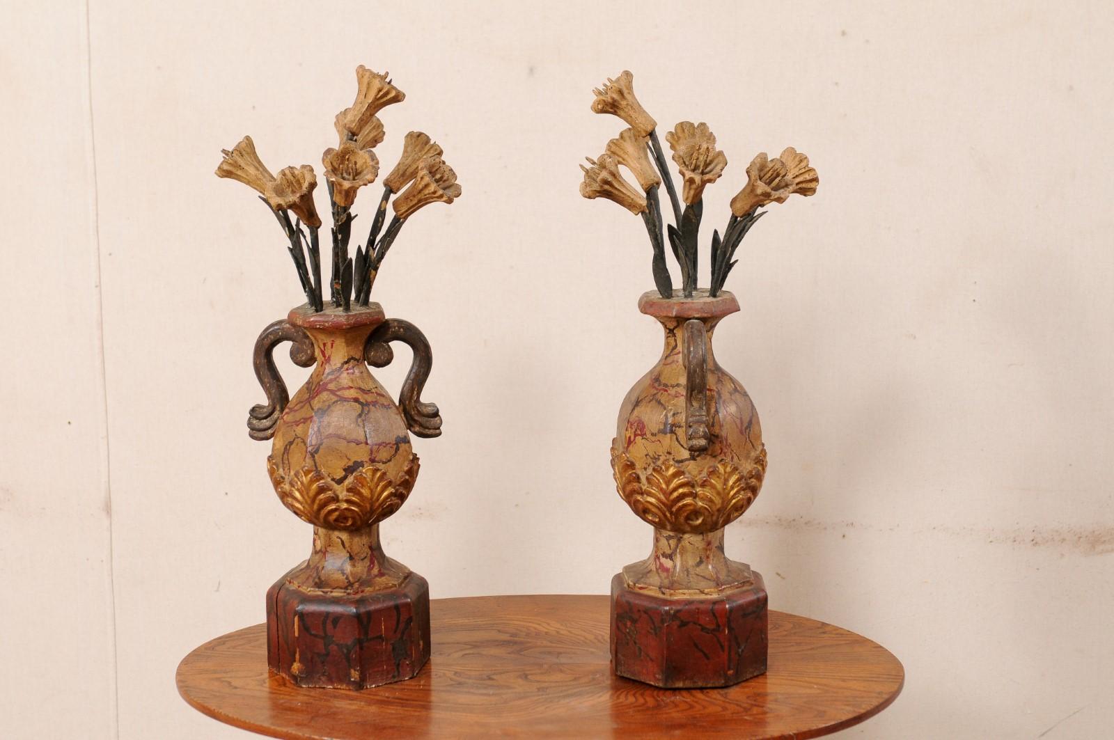 Pair of Italian Antique Carved-Wood Bouquet Urns with Polychrome Finish For Sale 3