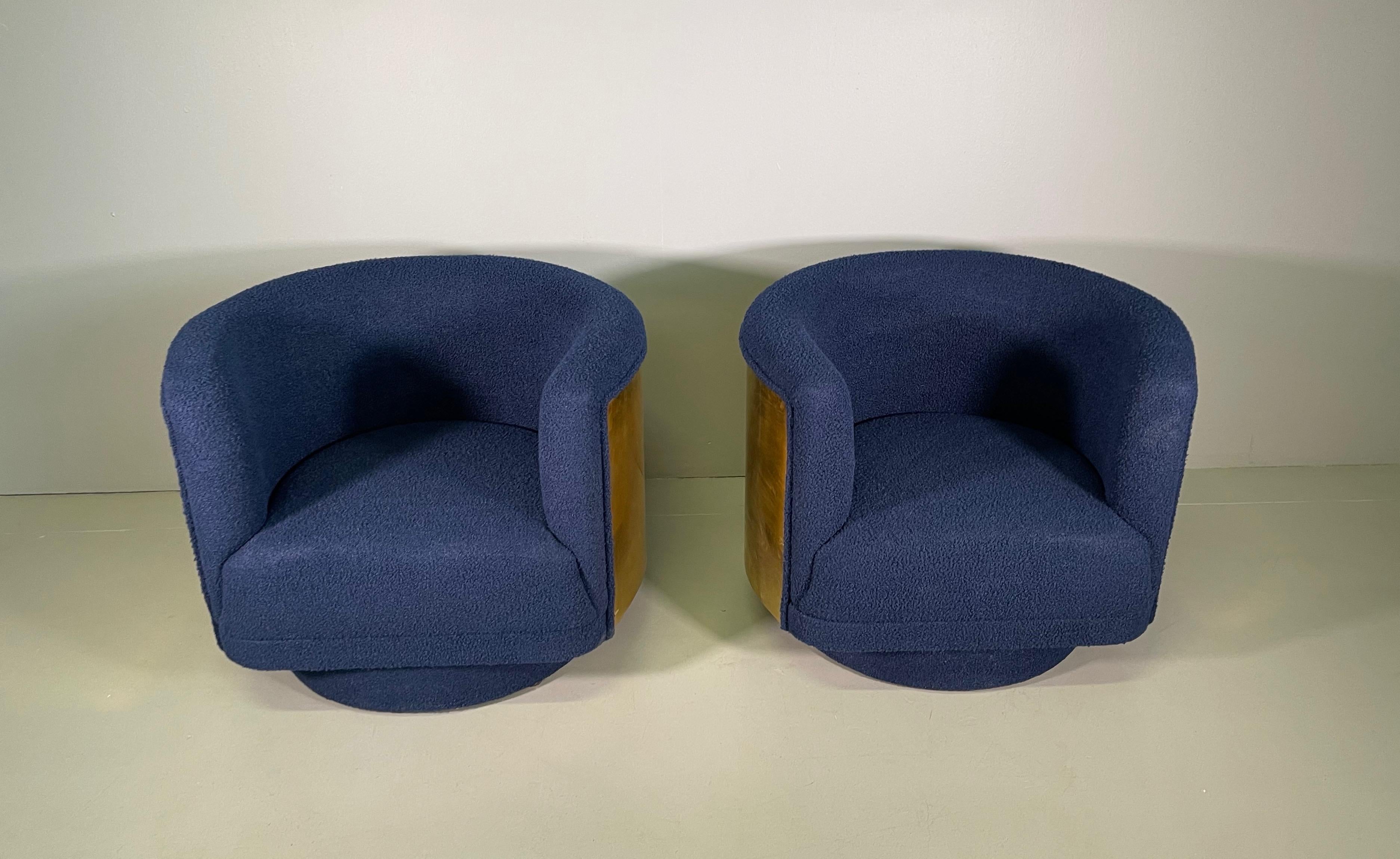 Mid-Century Modern Pair Italian Armchair in Brass and Blue Wool Bouclé Fabric For Sale