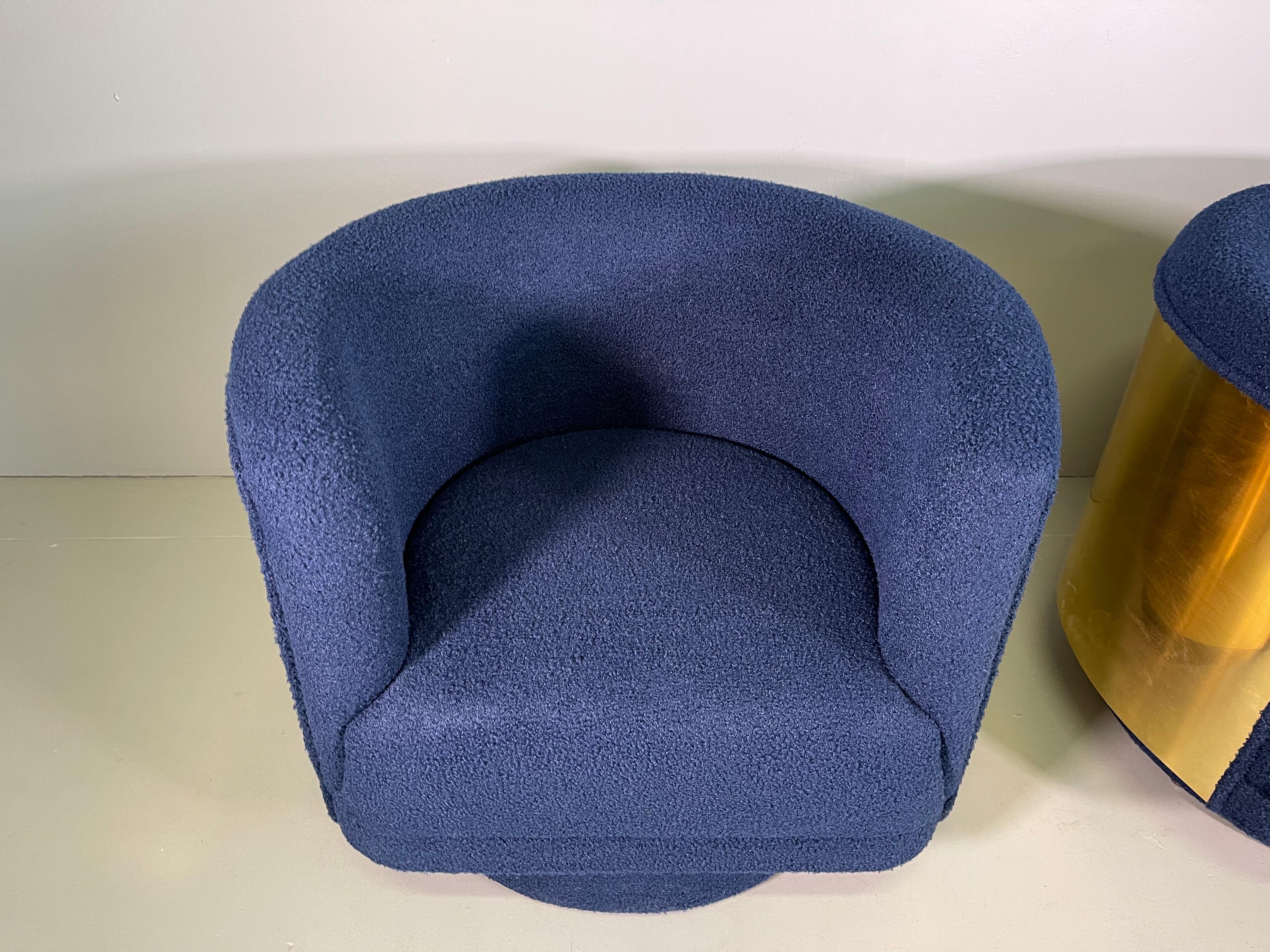 20th Century Pair Italian Armchair in Brass and Blue Wool Bouclé Fabric For Sale
