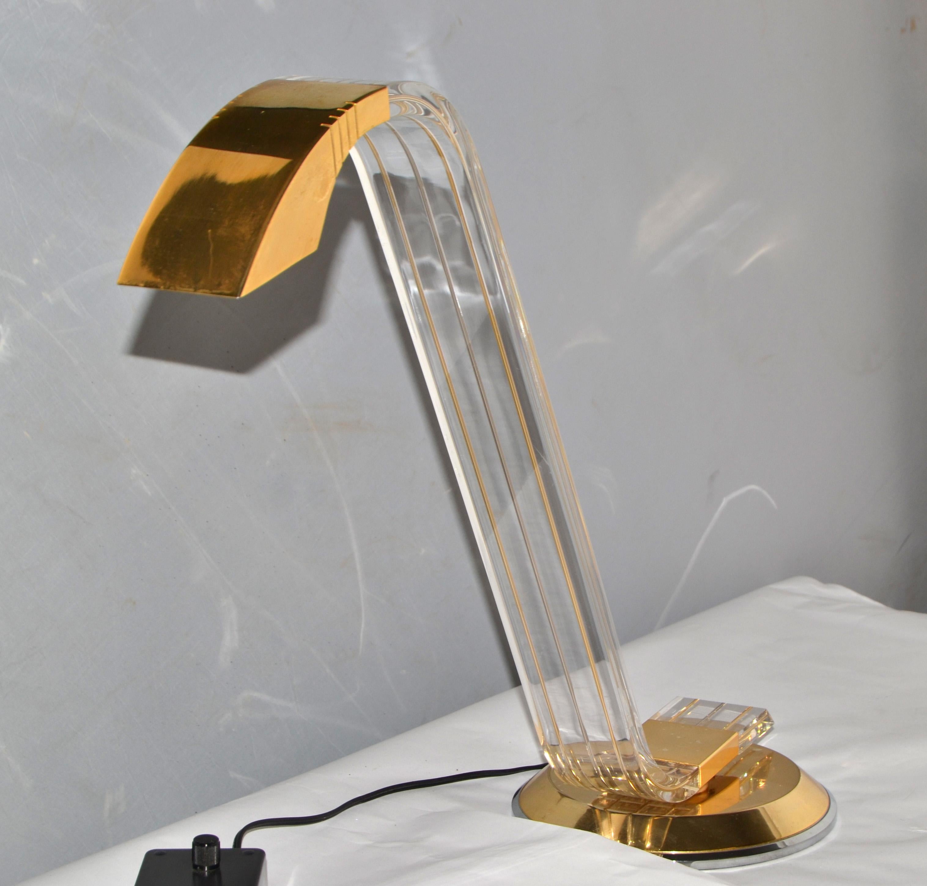 Pair Italian Arredoluce Style Mid-Century Modern Swing Brass Lucite Table Lamps  For Sale 2