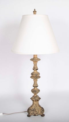 Paire de lampes de table en laiton peint en blanc, de style baroque italien